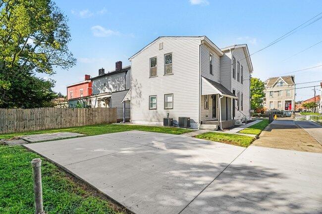 1324 Scott Street Property Photo 4