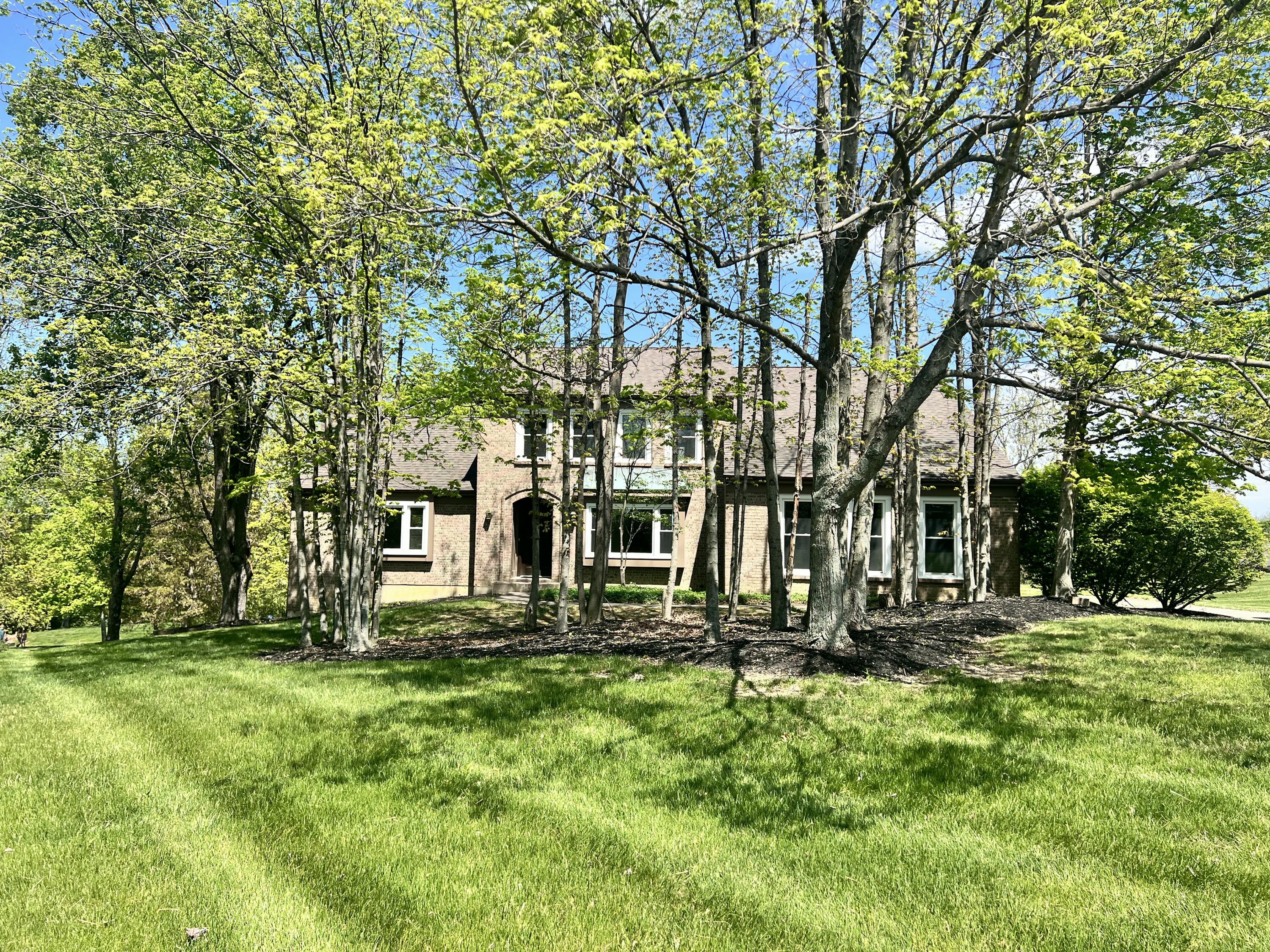 9754 Windsor Way Property Photo 1