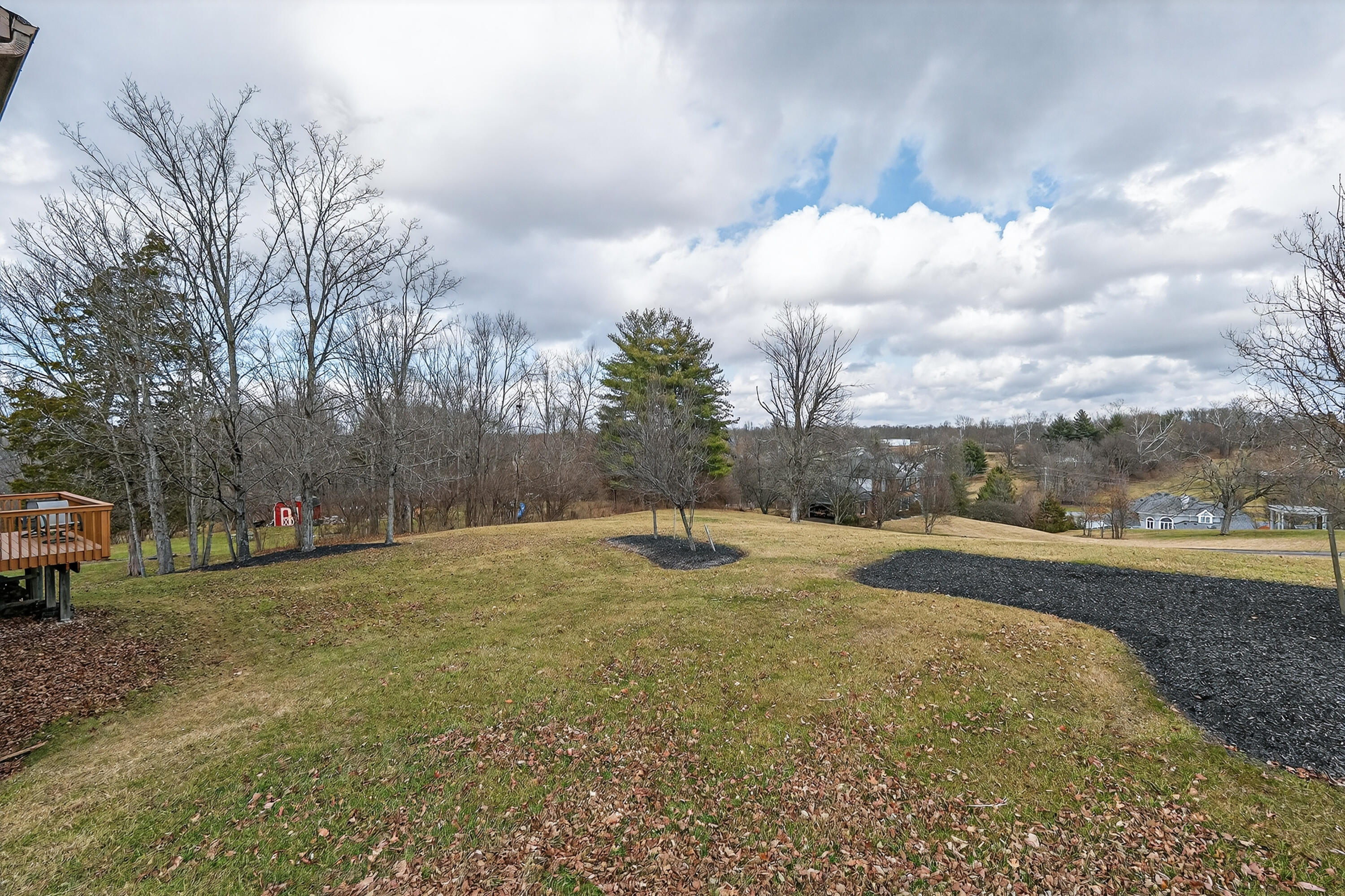9754 Windsor Way Property Photo 6