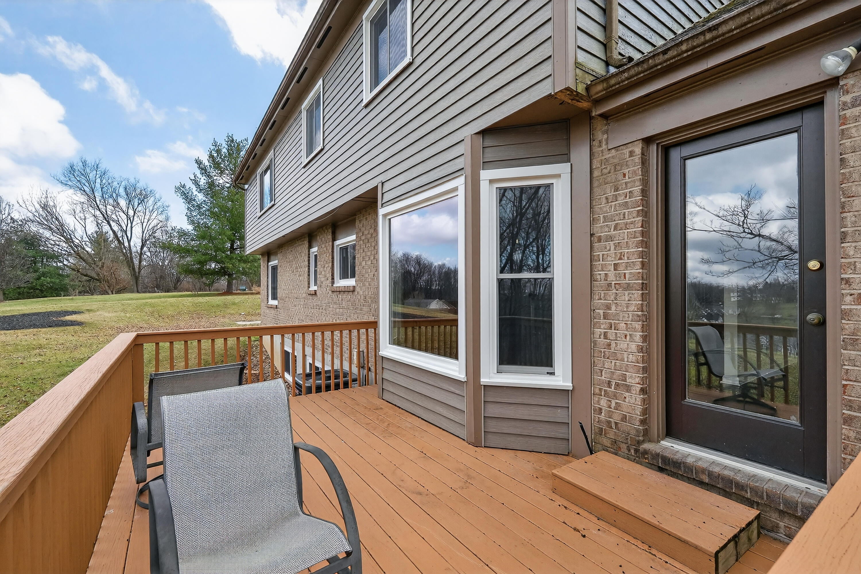 9754 Windsor Way Property Photo 10
