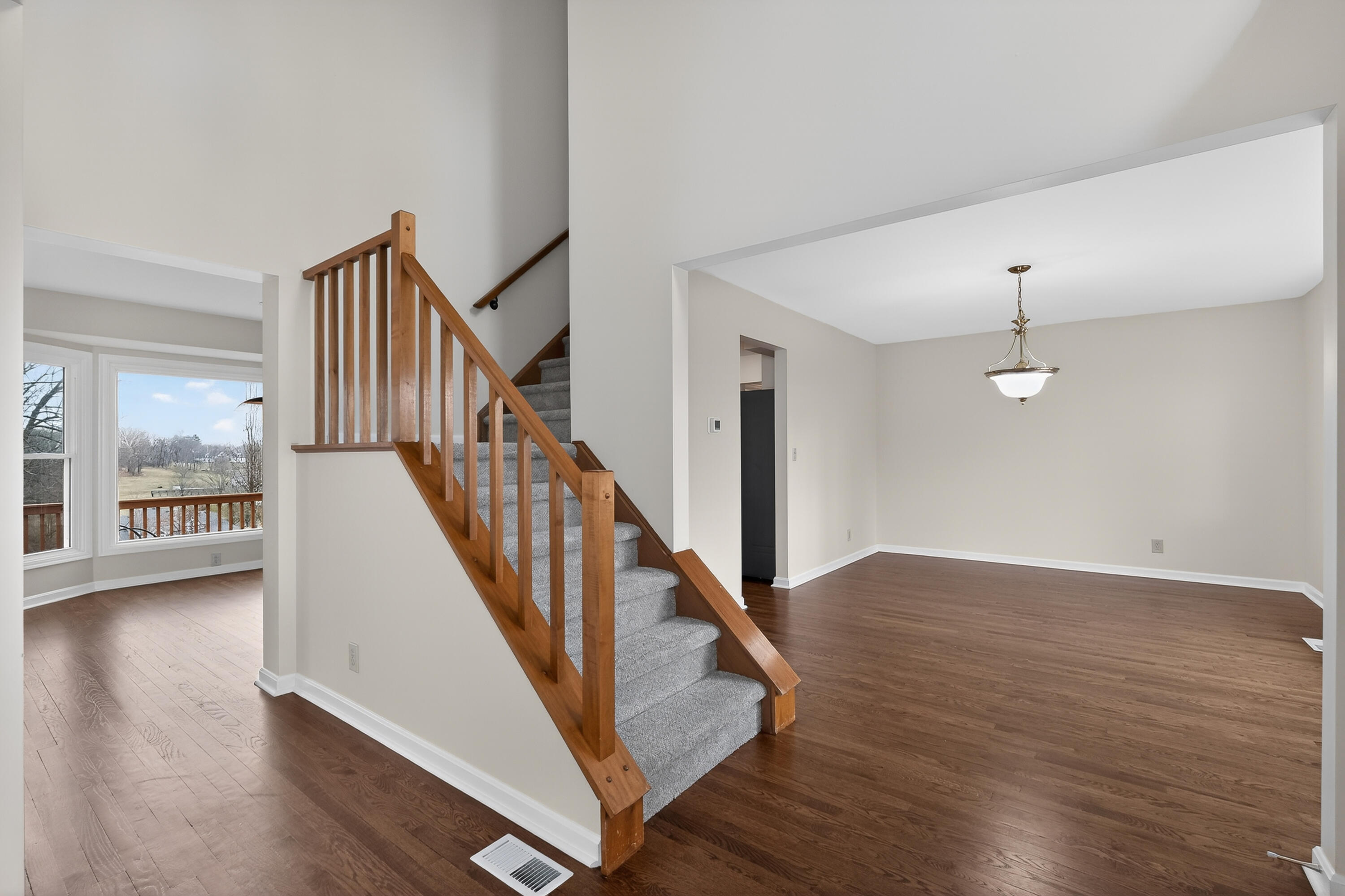 9754 Windsor Way Property Photo 13