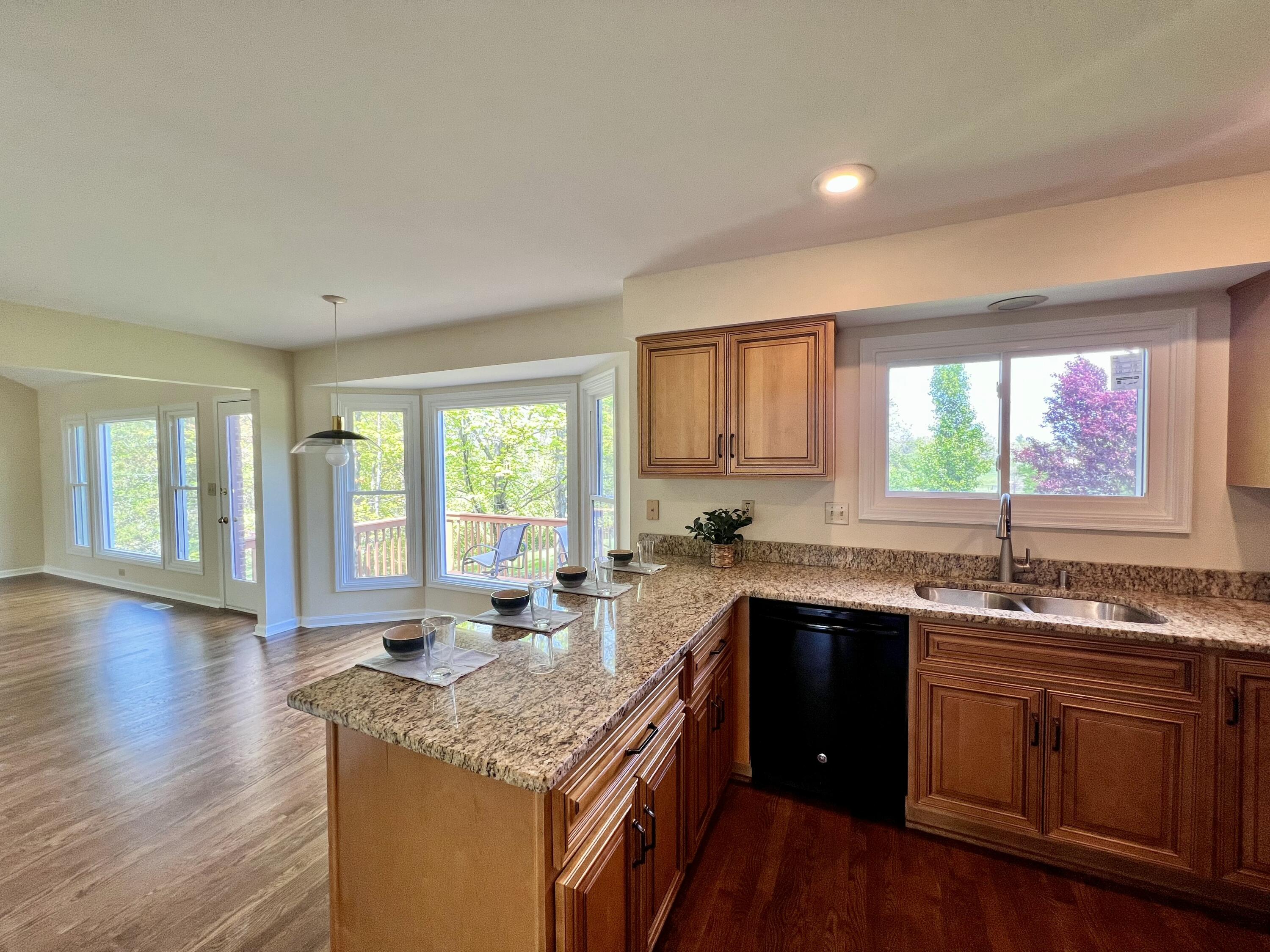 9754 Windsor Way Property Photo 18