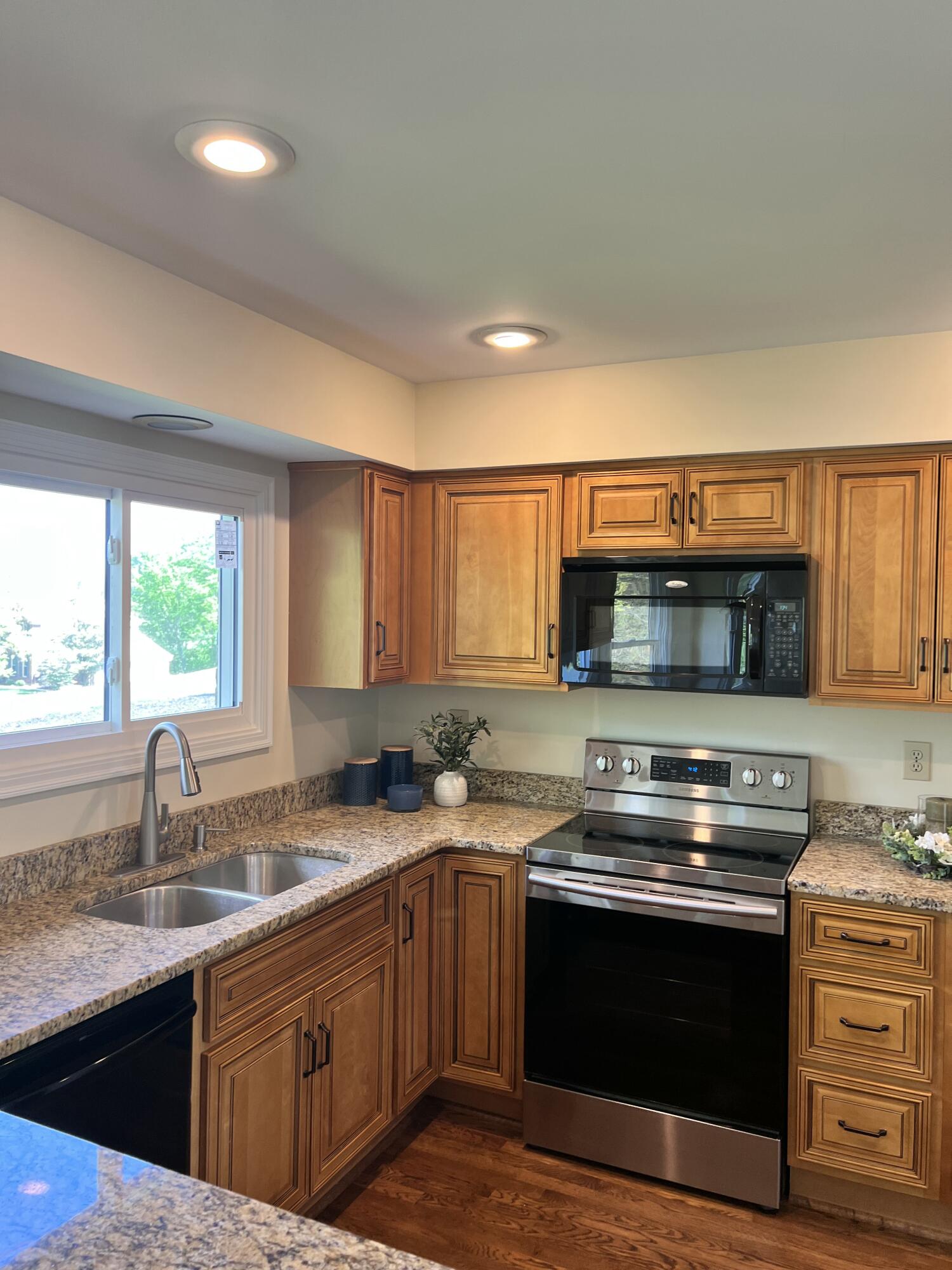 9754 Windsor Way Property Photo 19