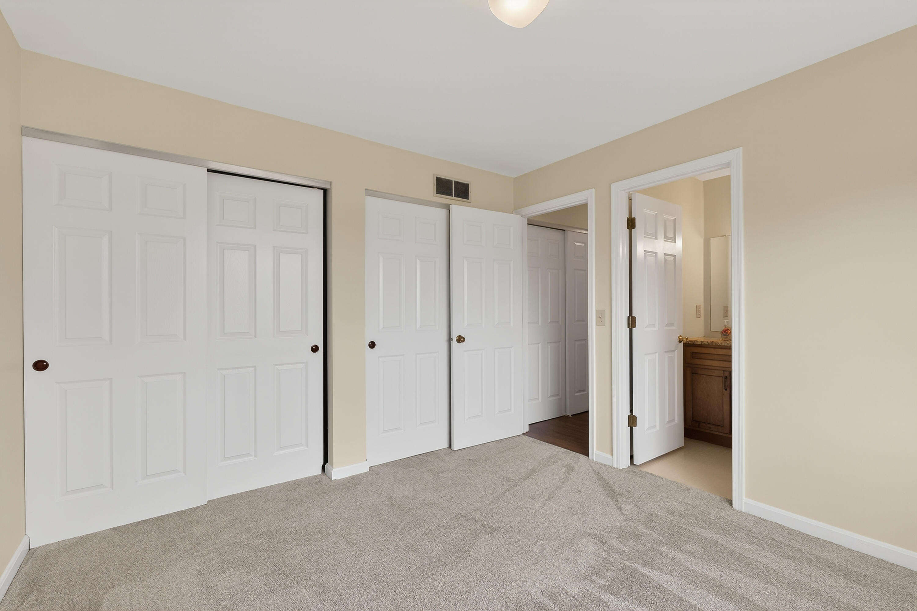 9754 Windsor Way Property Photo 26