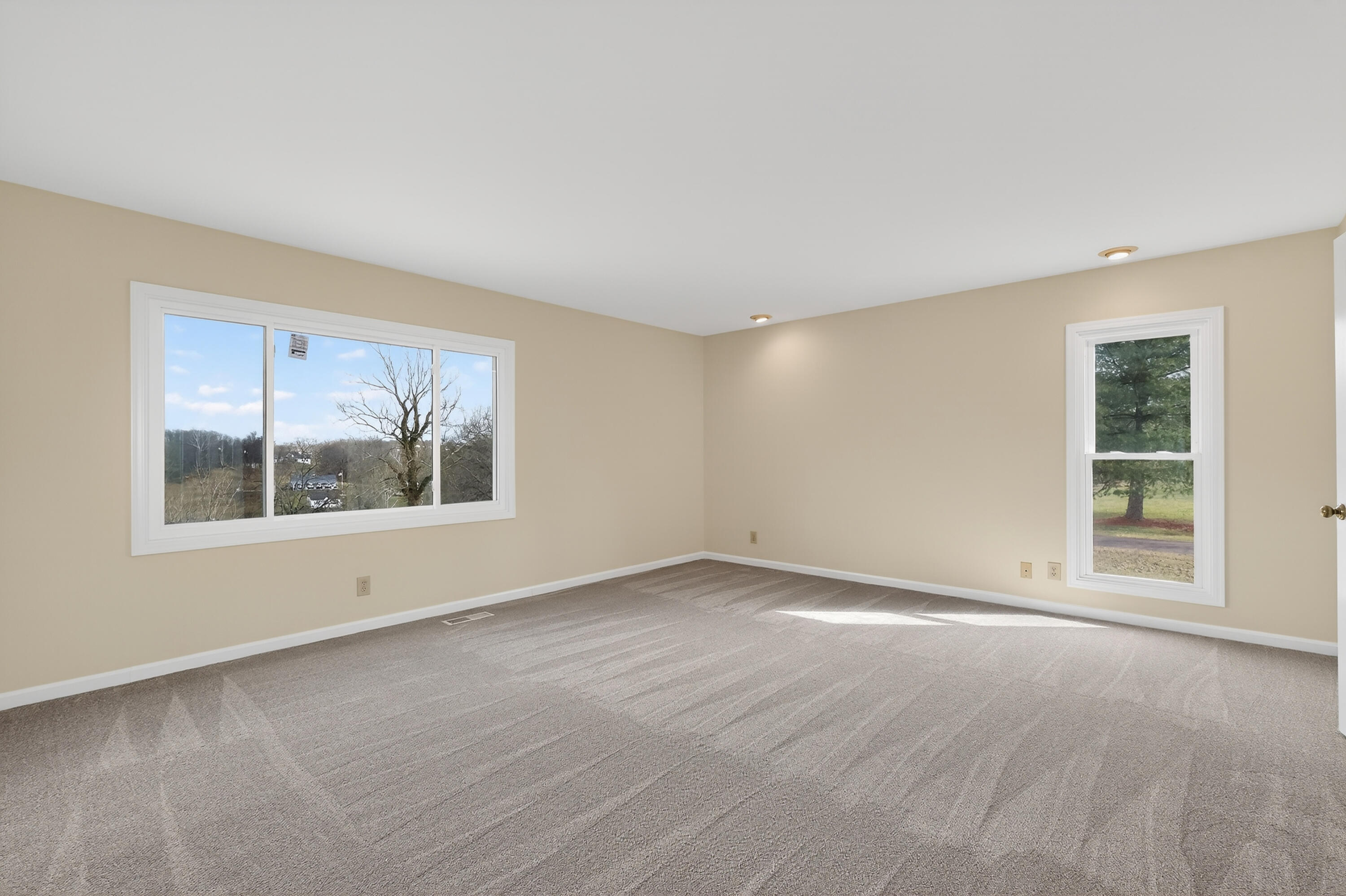9754 Windsor Way Property Photo 36