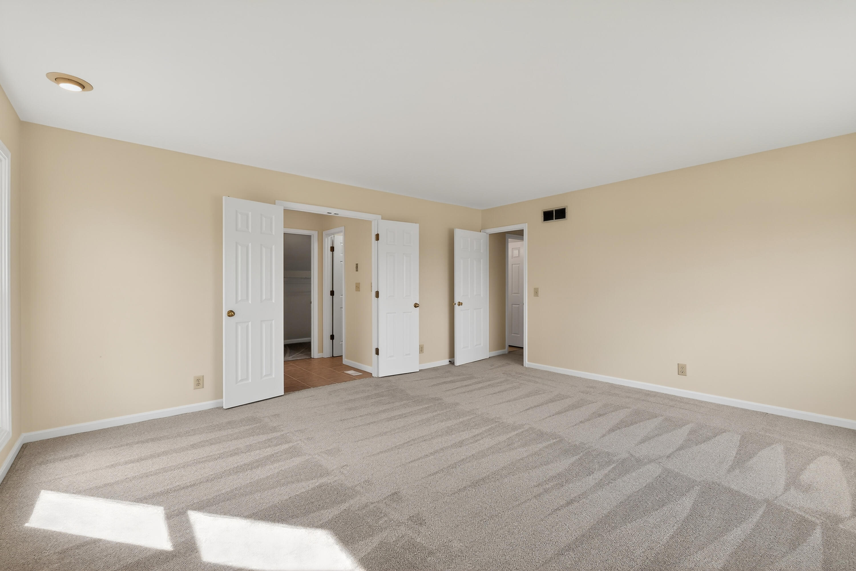 9754 Windsor Way Property Photo 37