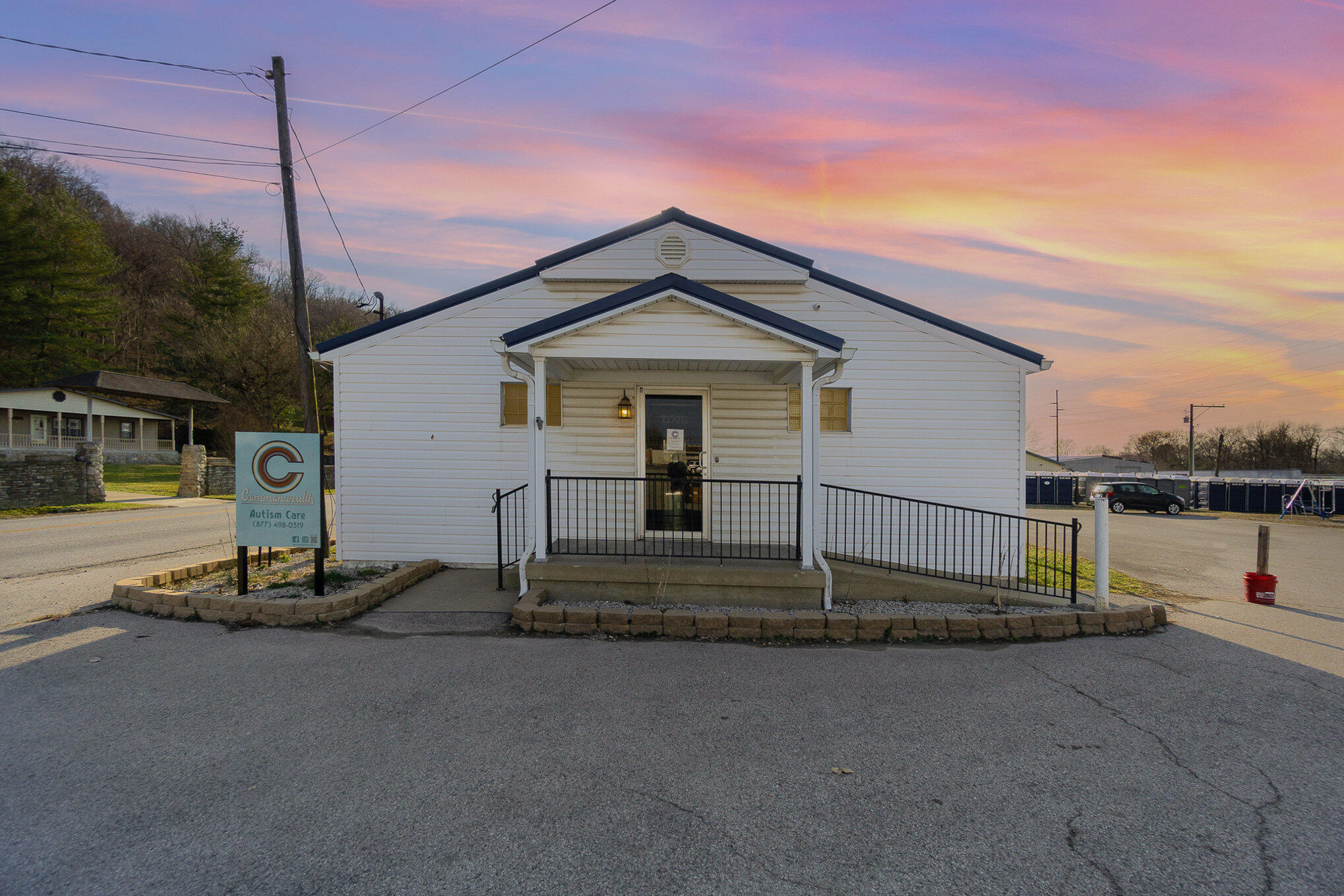 1405 Gillock Avenue