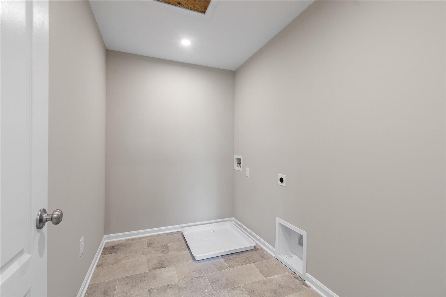 12109 Aosta Valley Drive Property Photo 28