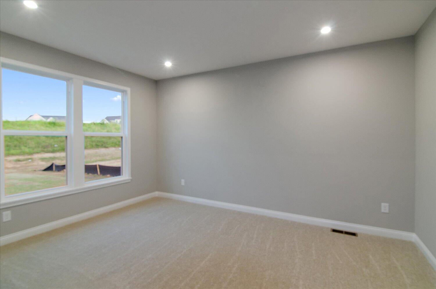 429 Flightline Drive Property Photo 9