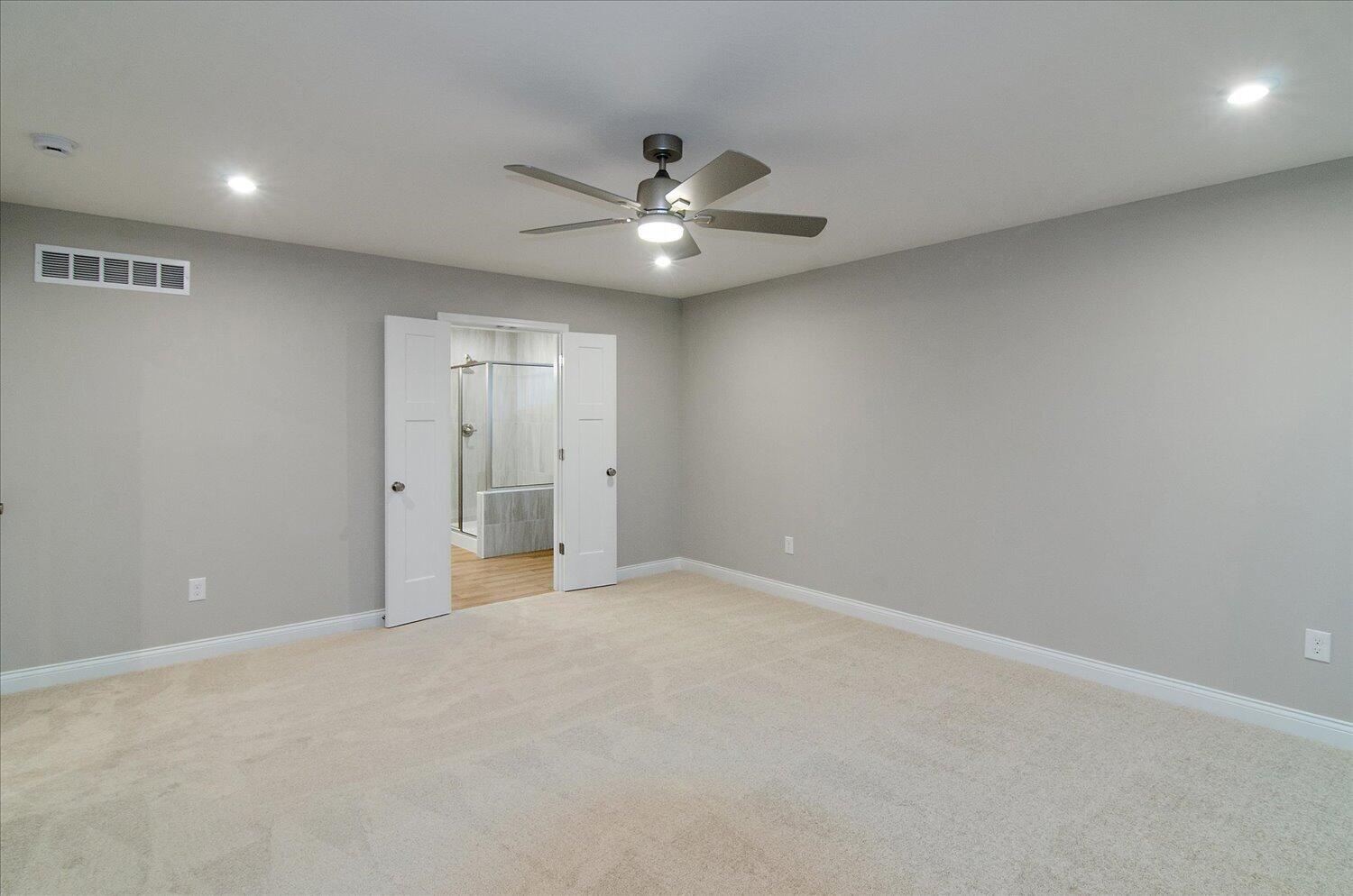 429 Flightline Drive Property Photo 19