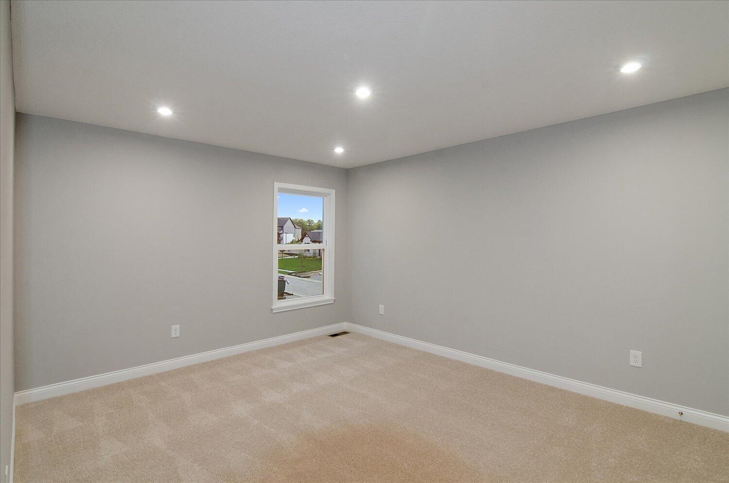 429 Flightline Drive Property Photo 27