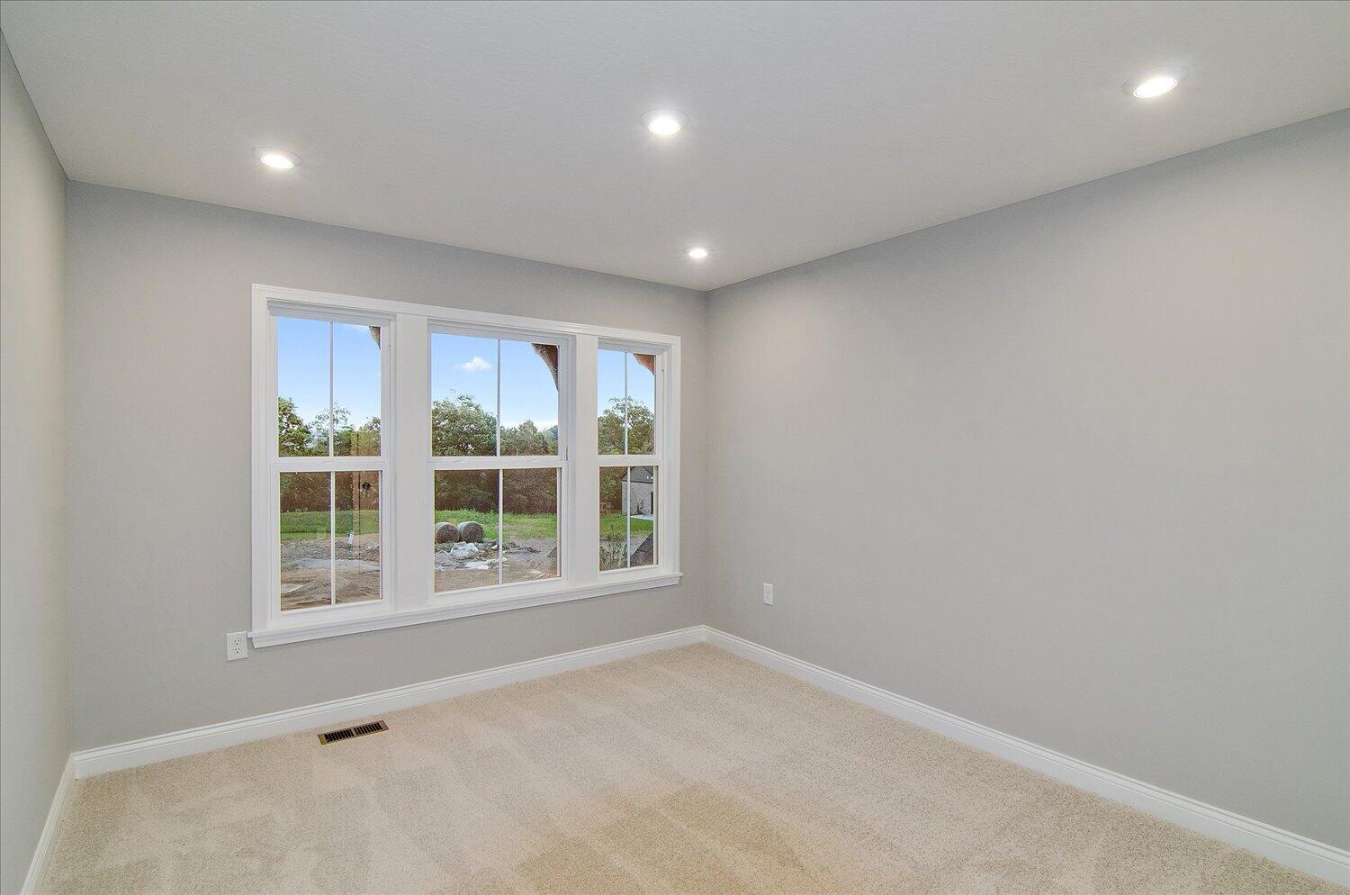 429 Flightline Drive Property Photo 28