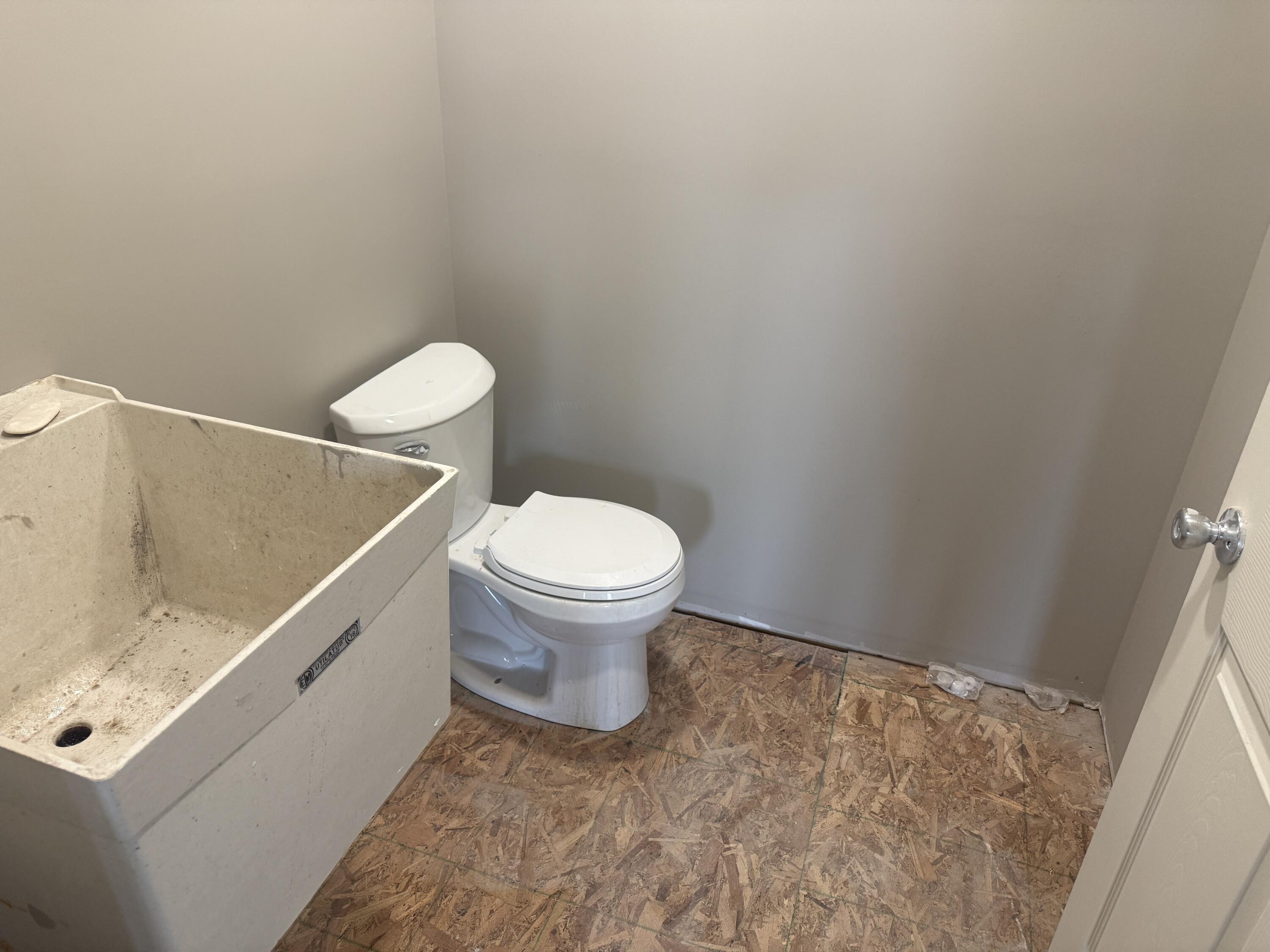 7730 Us-42, D Property Photo 8