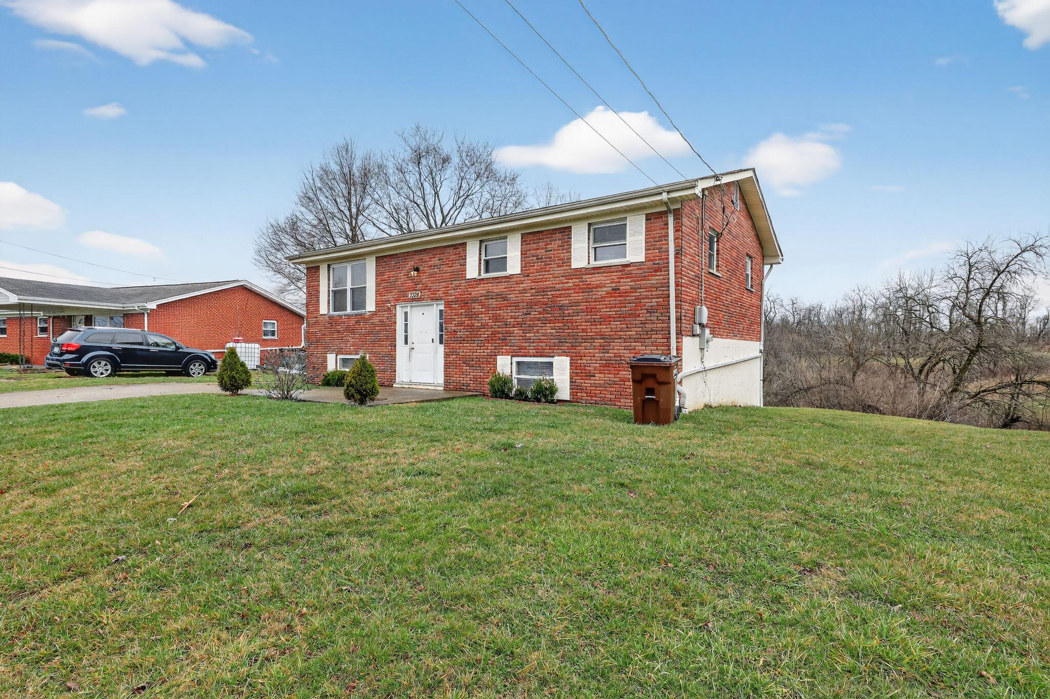 3324 Beech Lane Property Photo 4