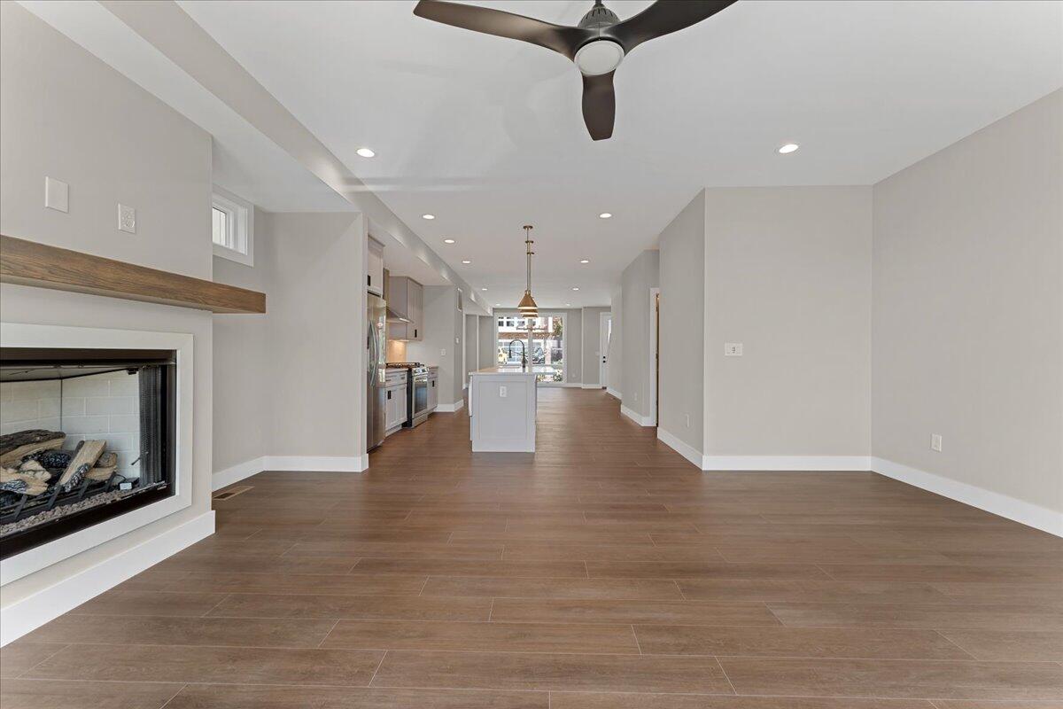 105 W 13th Street, 10 Property Photo 16