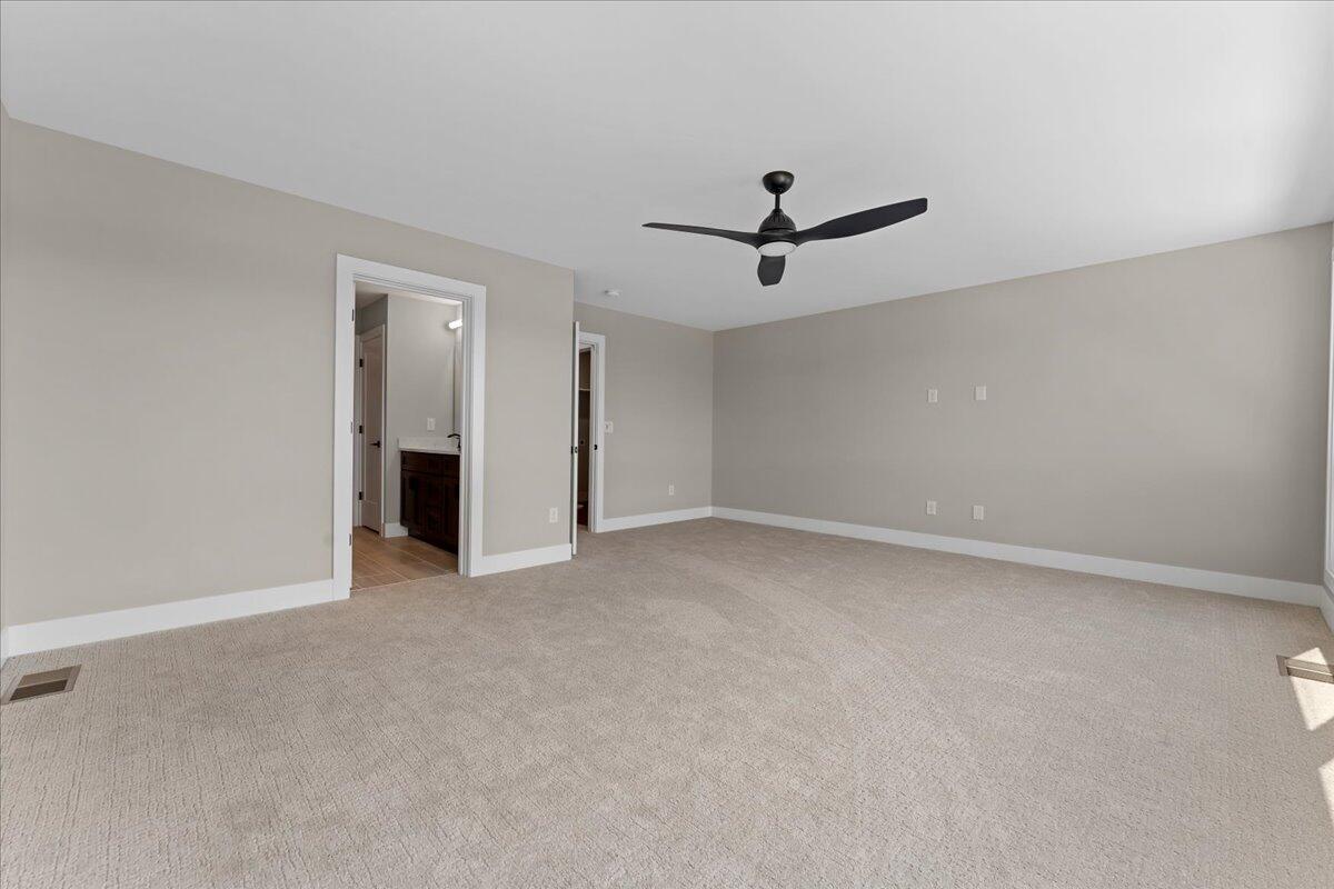 105 W 13th Street, 10 Property Photo 34