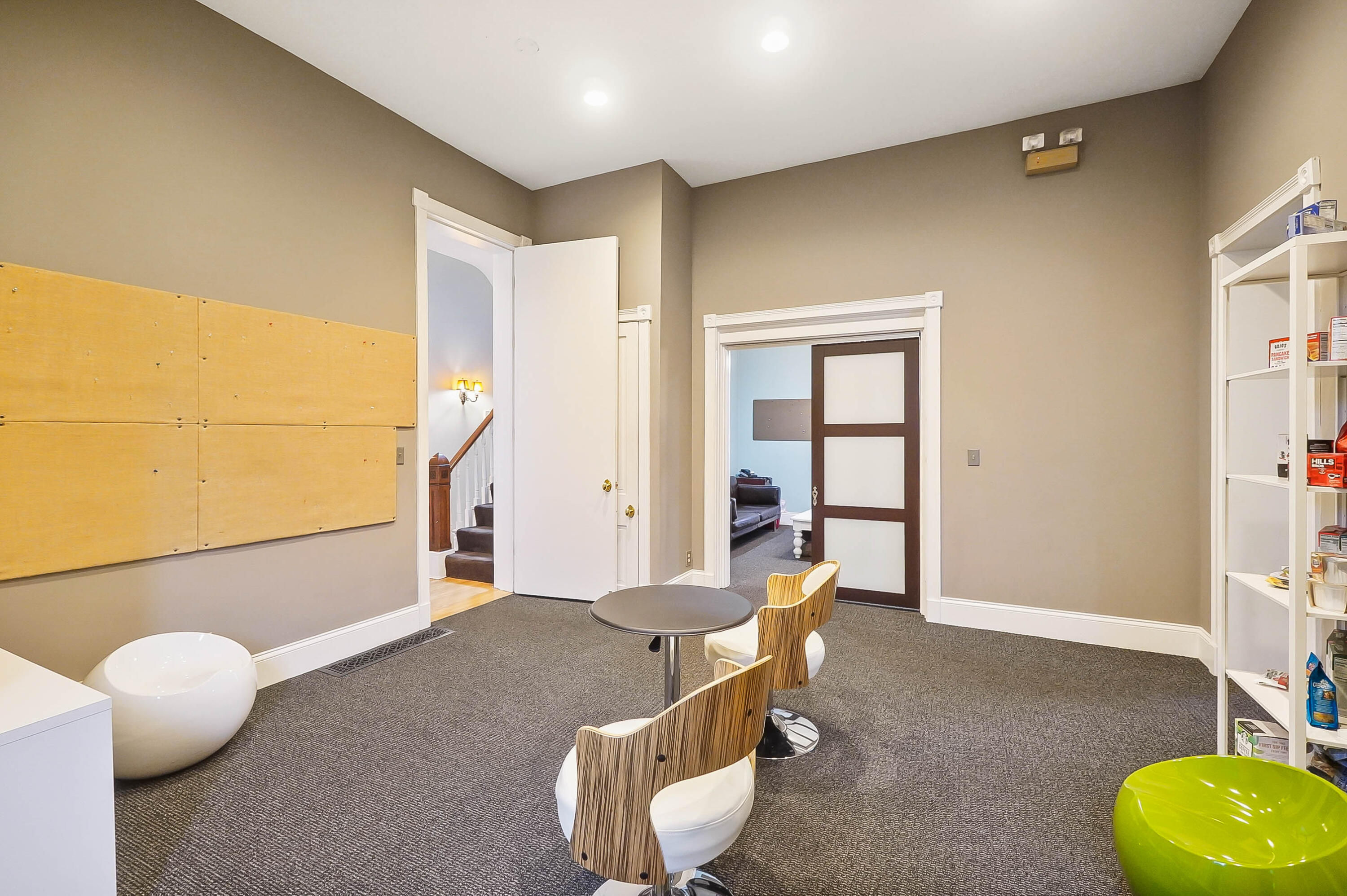 411 Garrard Street Property Photo 9