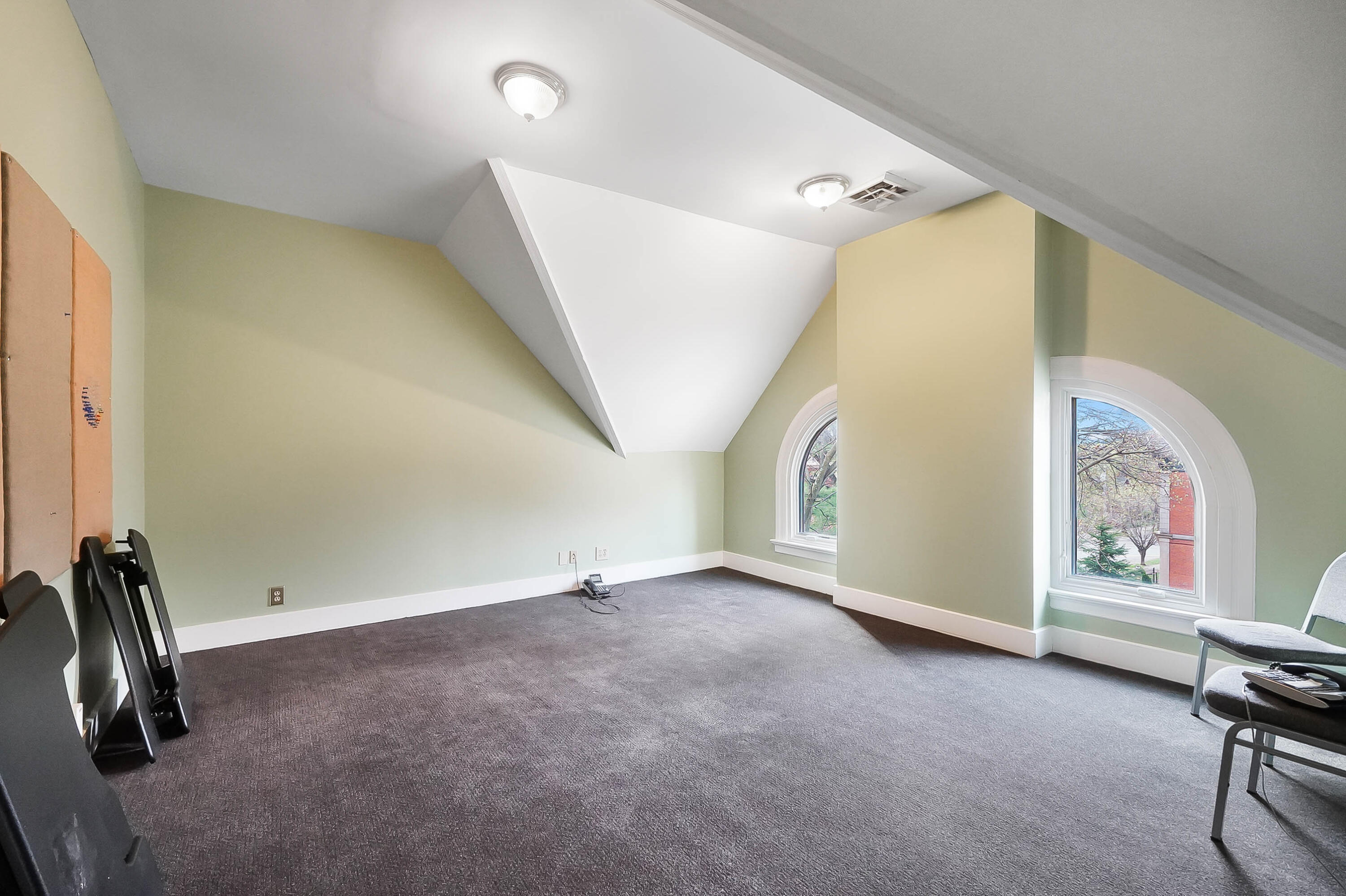 411 Garrard Street Property Photo 24