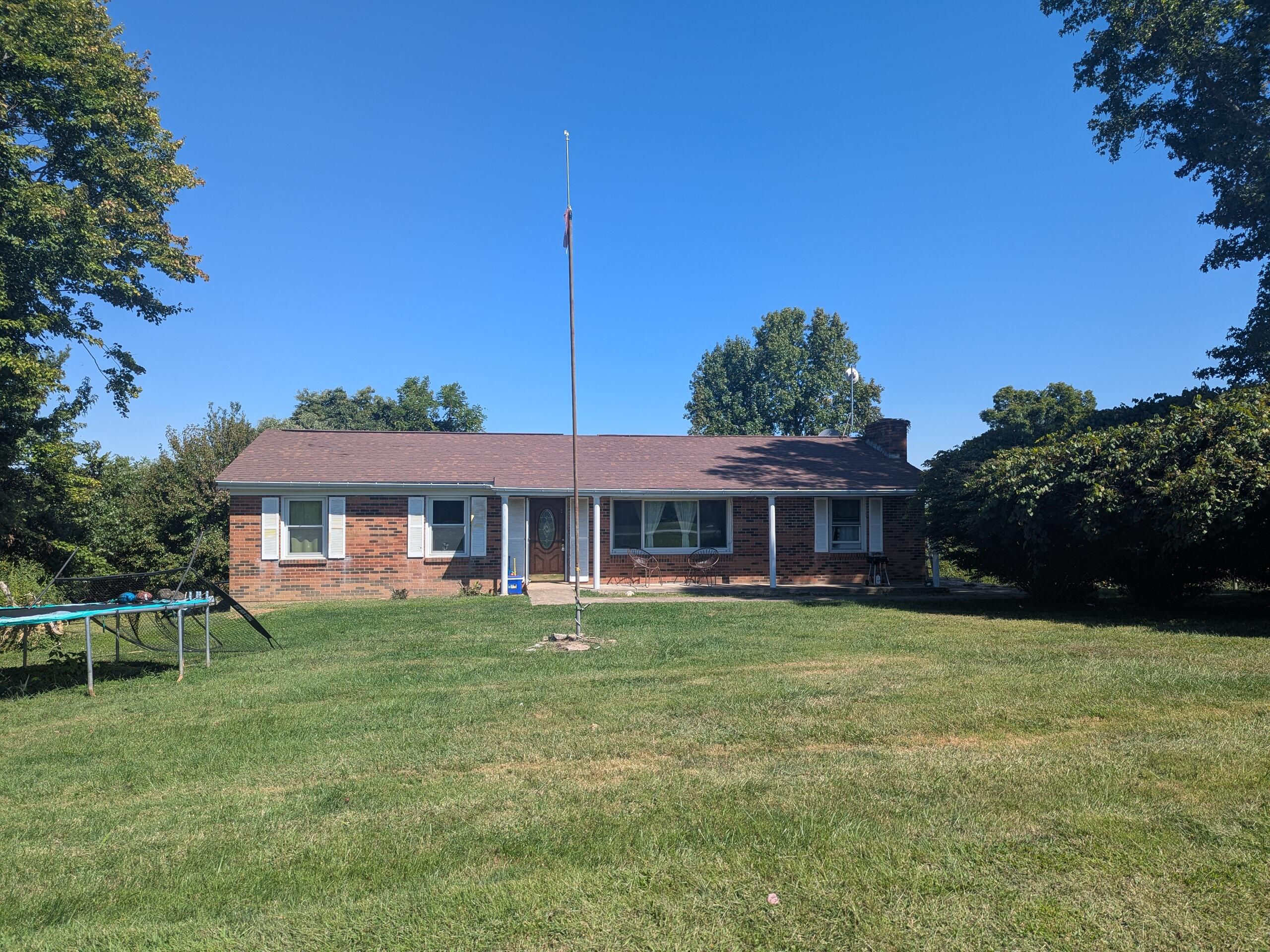 2945 Eagle Hill Road Property Photo 2