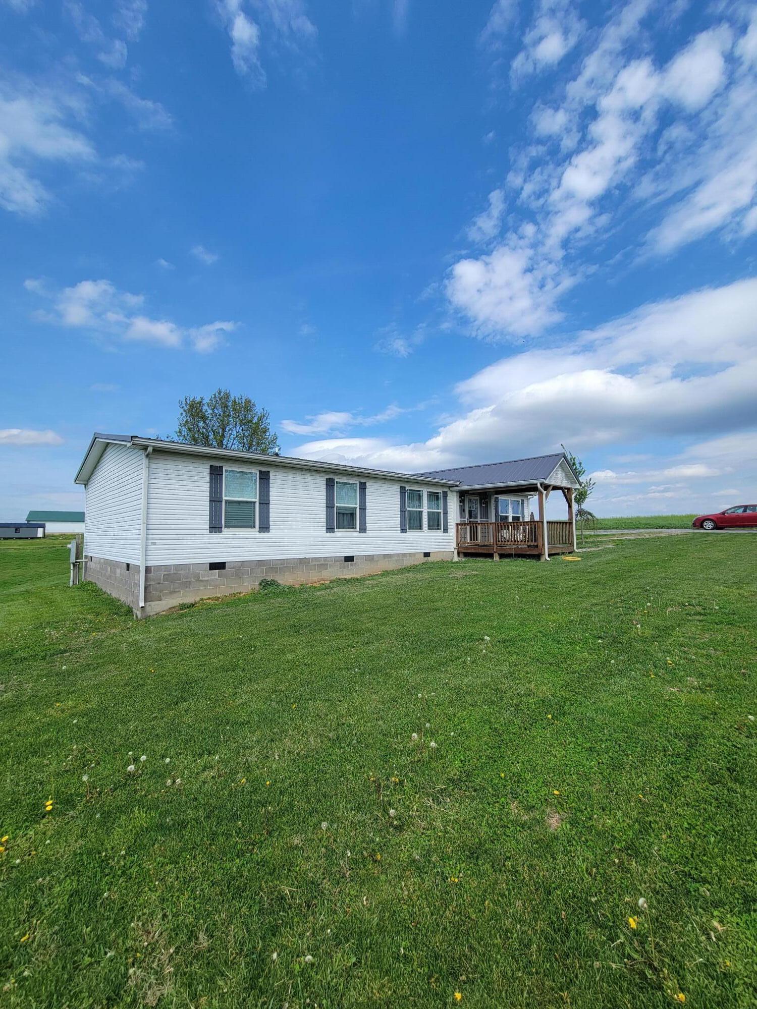 2890 Willow Neave Road Property Photo 1