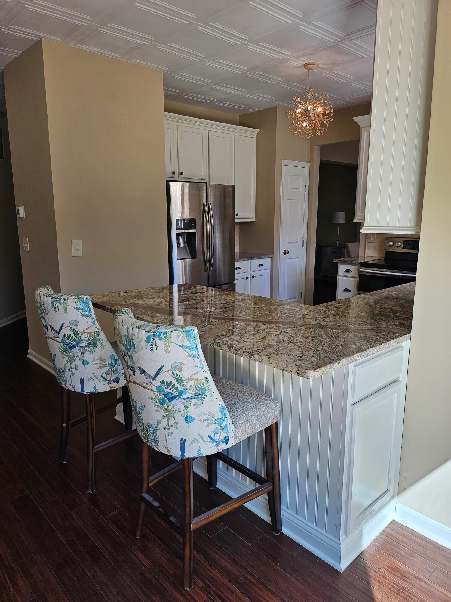 9718 Cherbourg Drive Property Photo 8