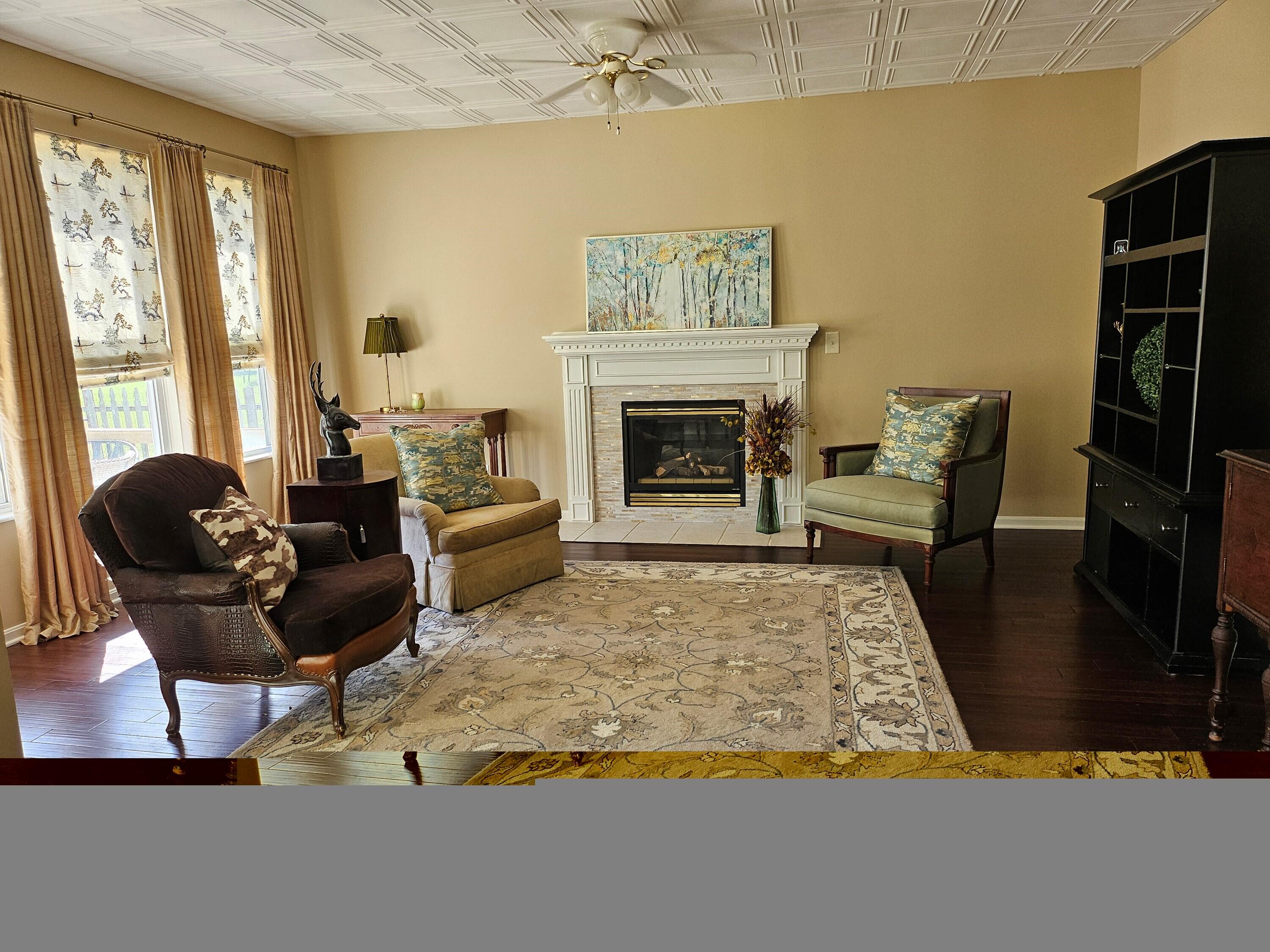 9718 Cherbourg Drive Property Photo 9