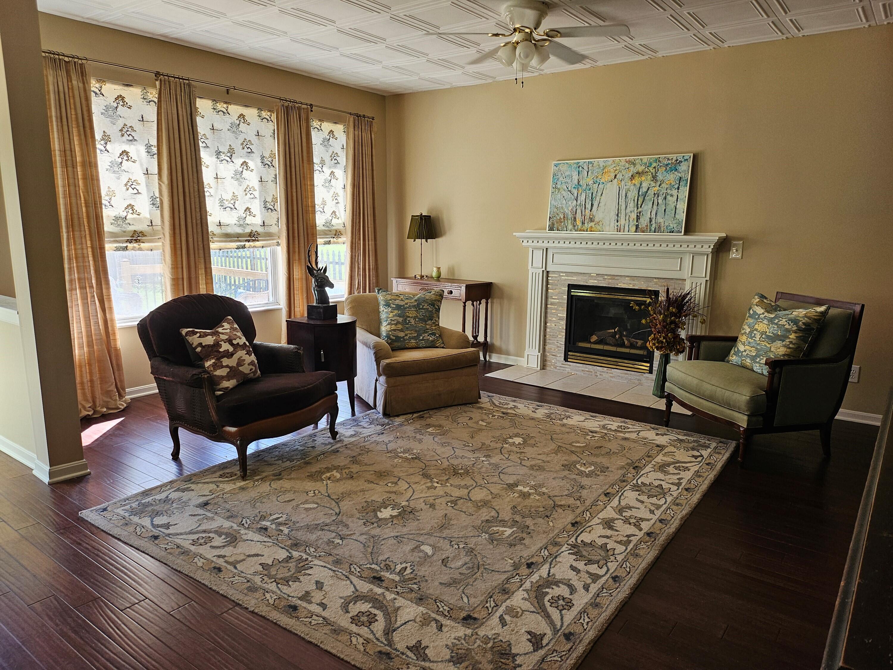 9718 Cherbourg Drive Property Photo 10