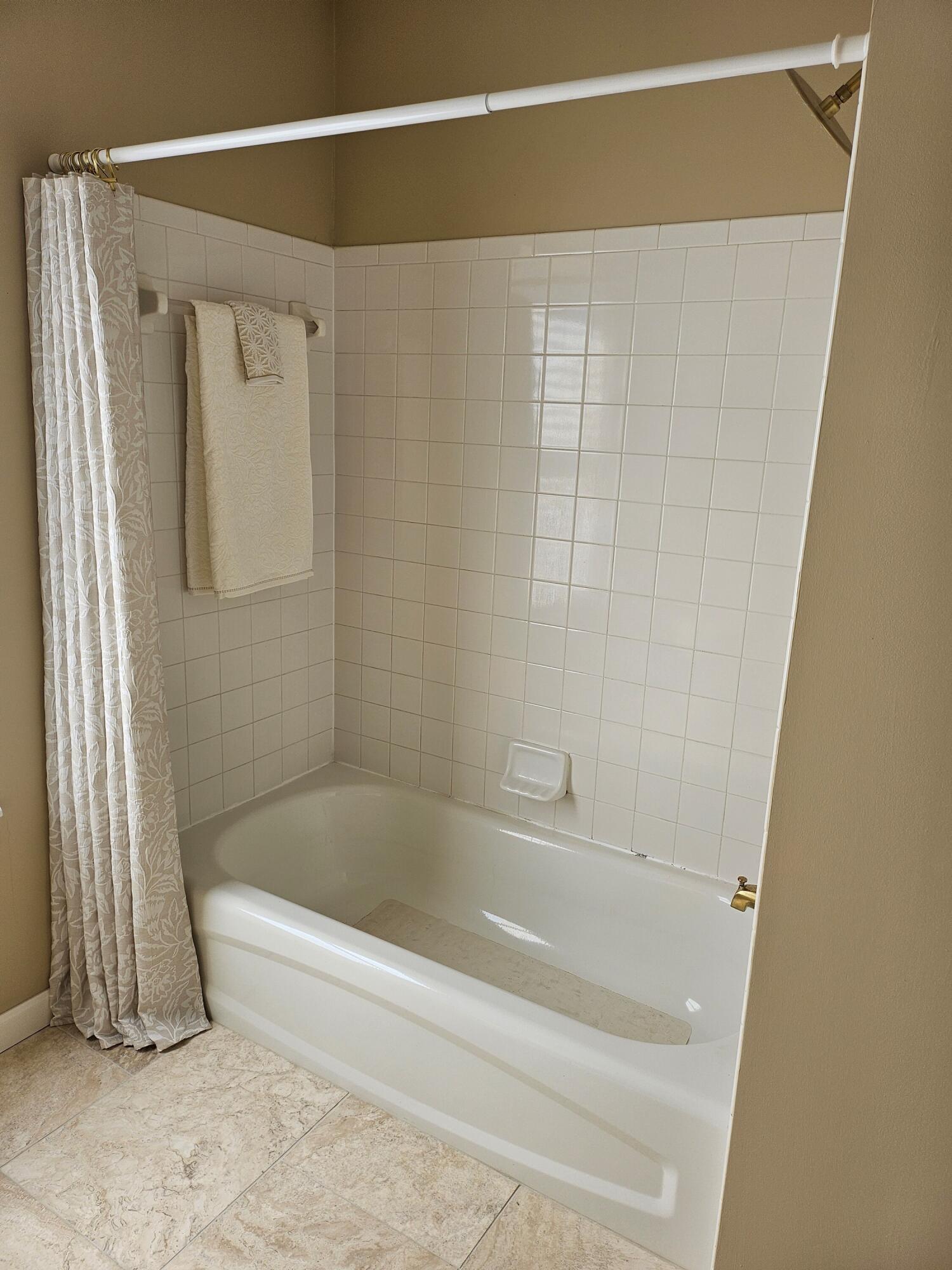 9718 Cherbourg Drive Property Photo 14