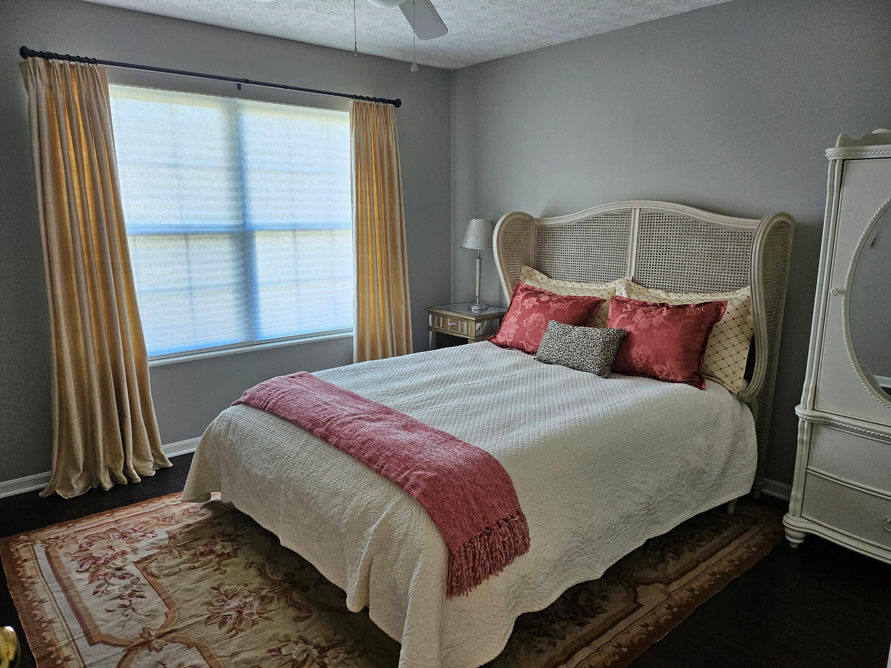 9718 Cherbourg Drive Property Photo 15