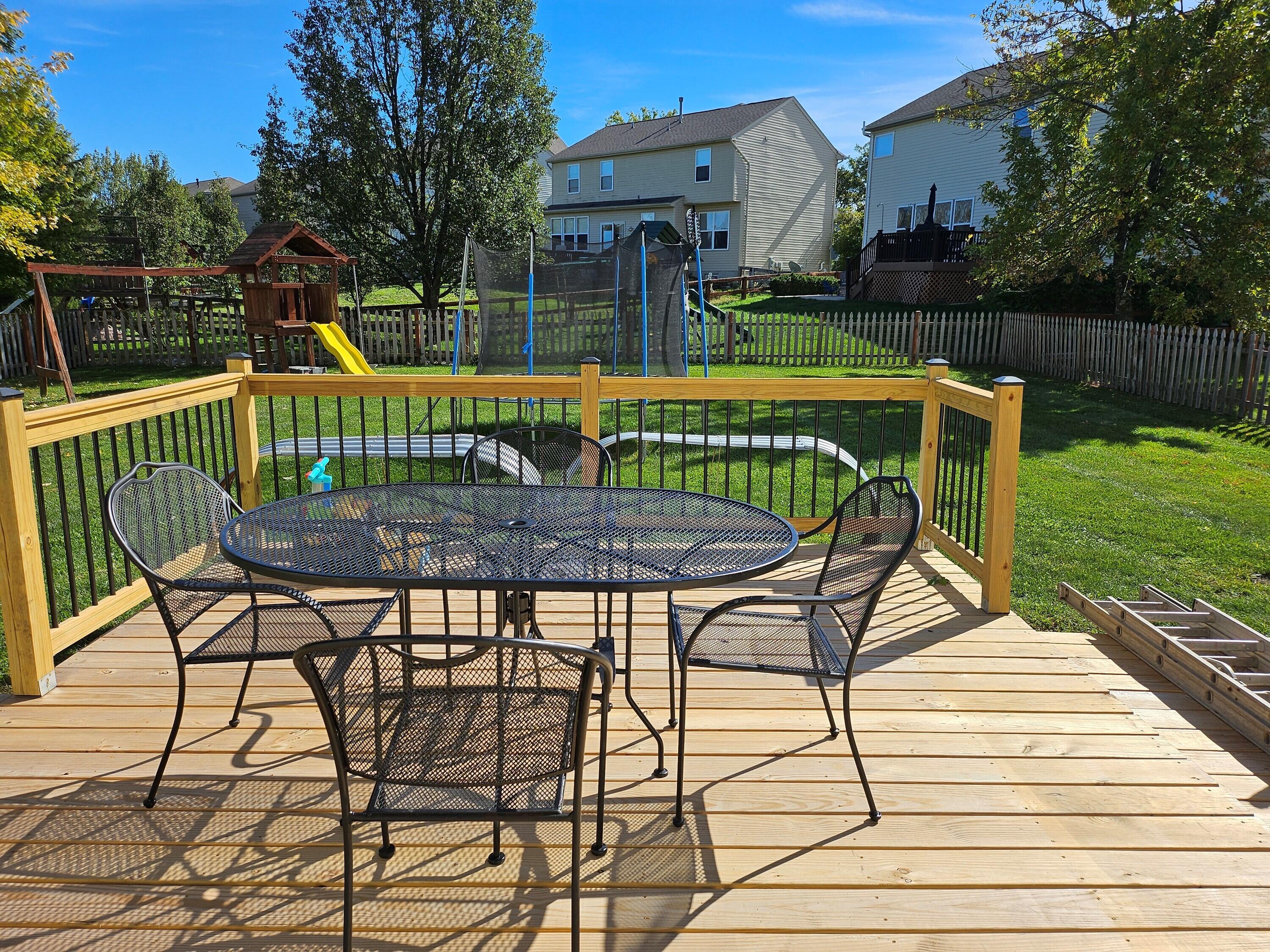 9718 Cherbourg Drive Property Photo 23