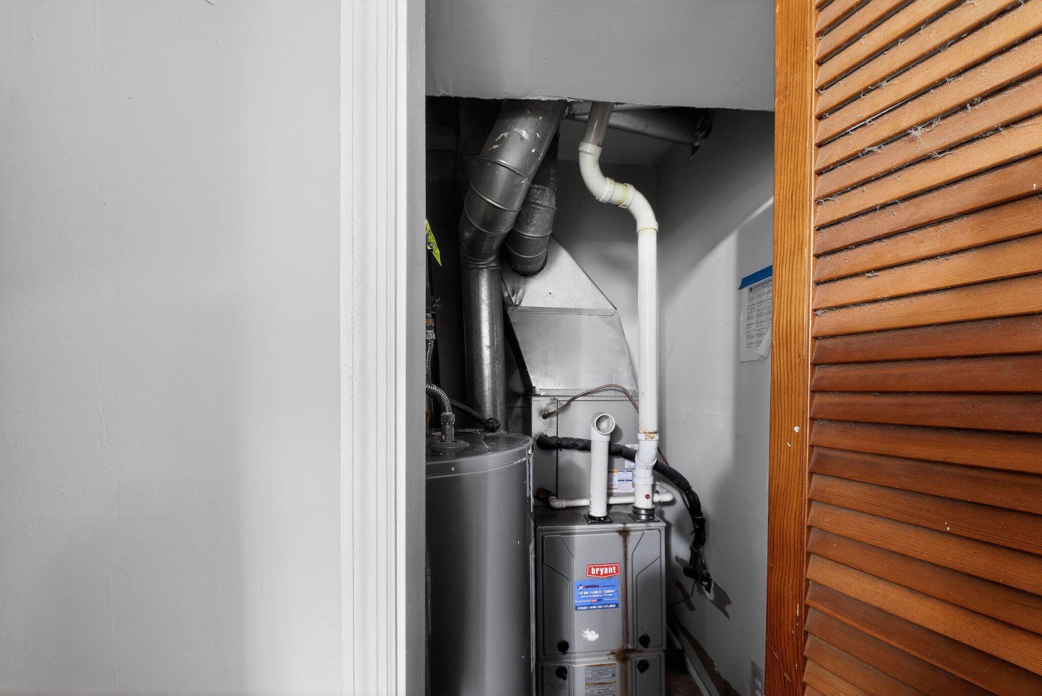 121 E 33rd Street Property Photo 25