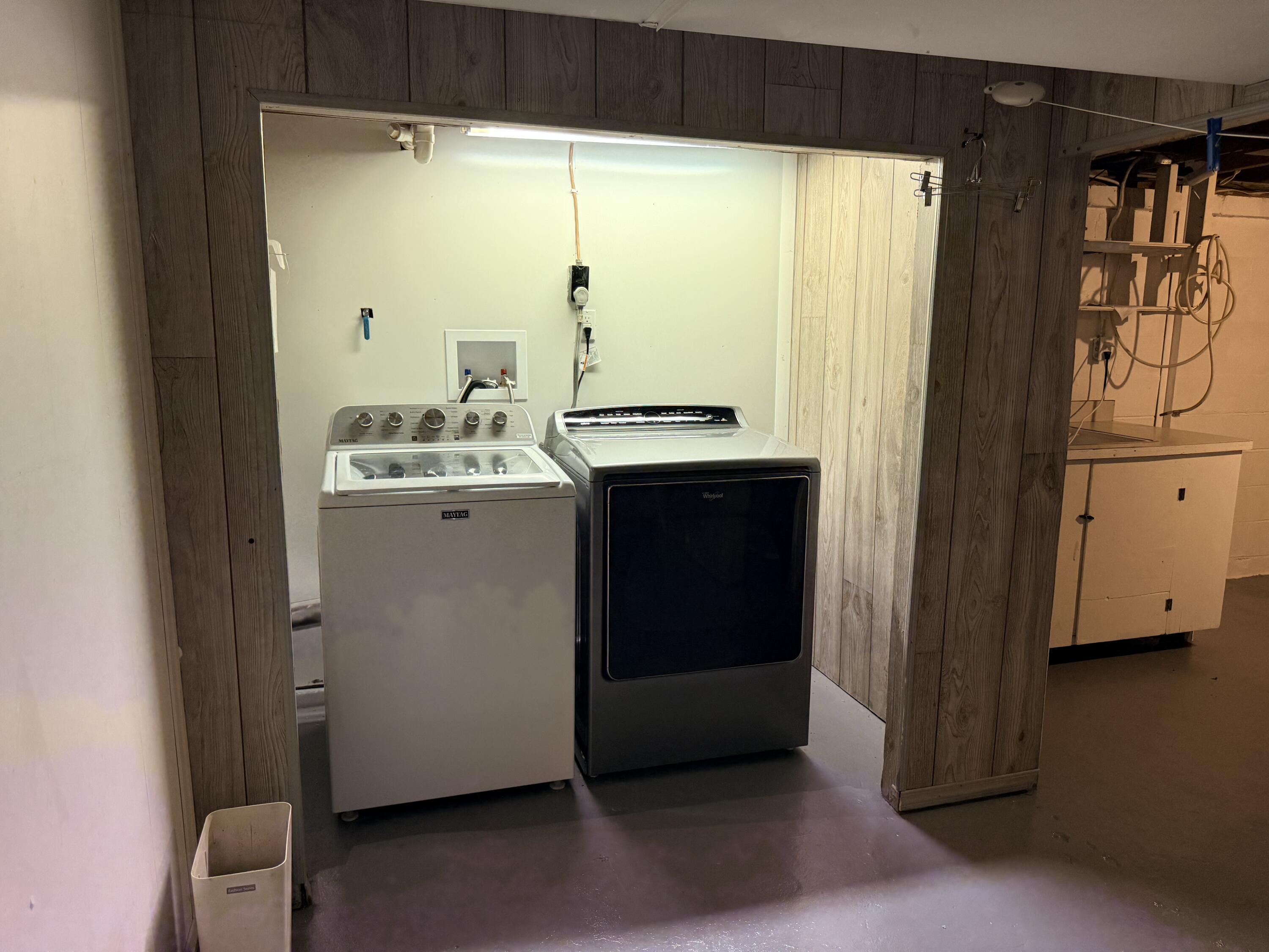 111 Kelly Court Property Photo 23