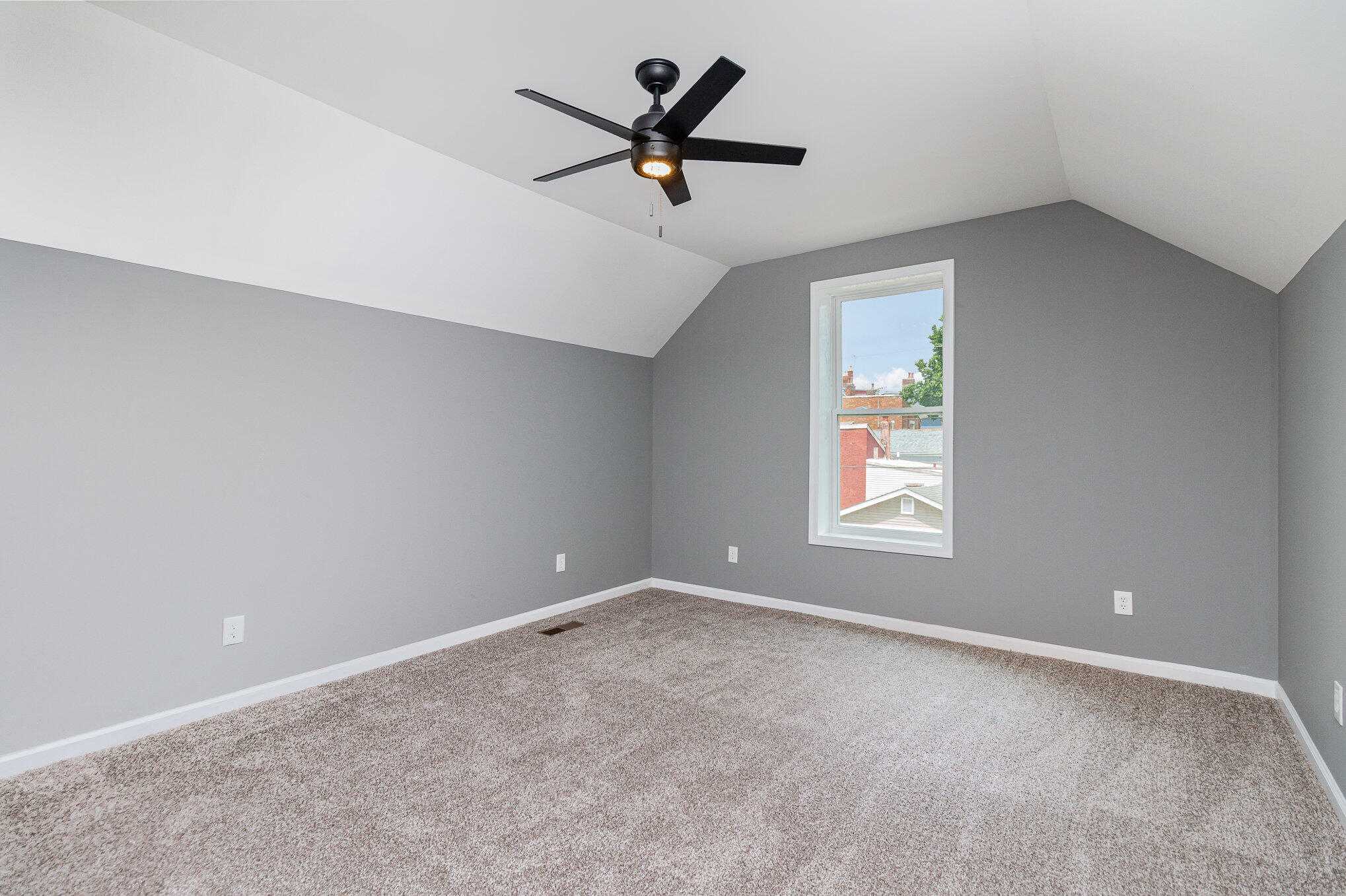 209 Pleasant Street Property Photo 19
