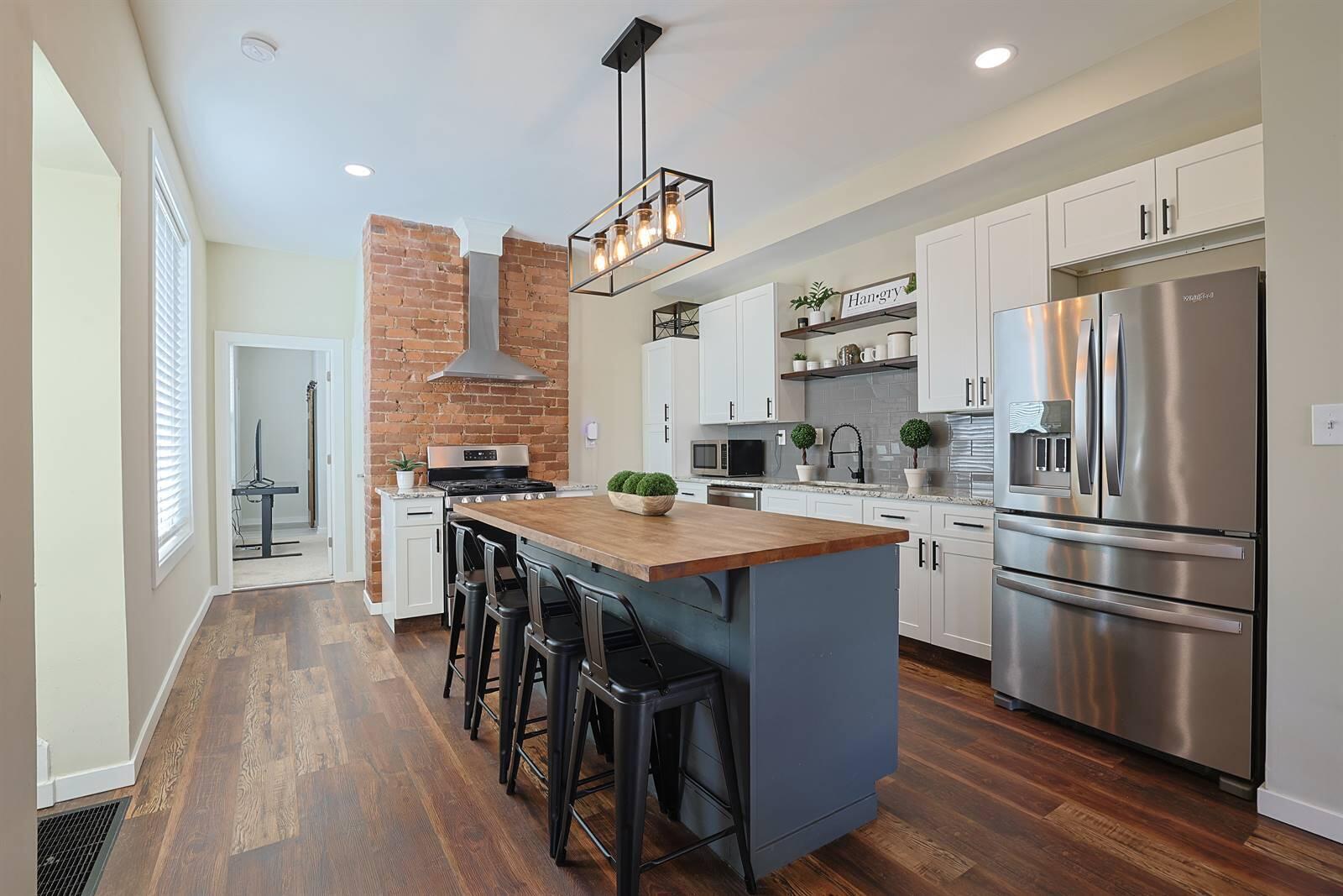 120 15th Street Property Photo 11