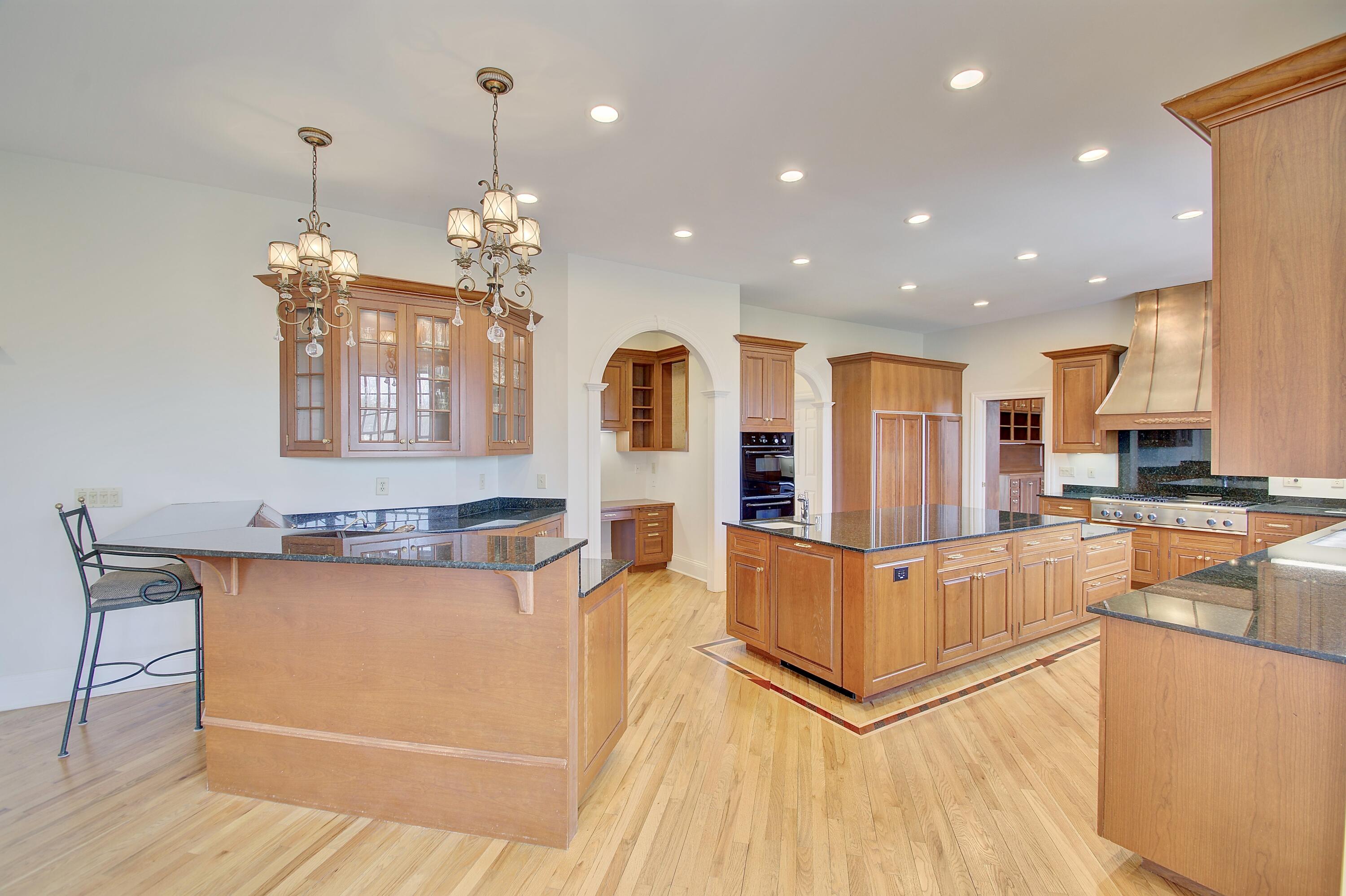 114 W Maple Avenue Property Photo 16