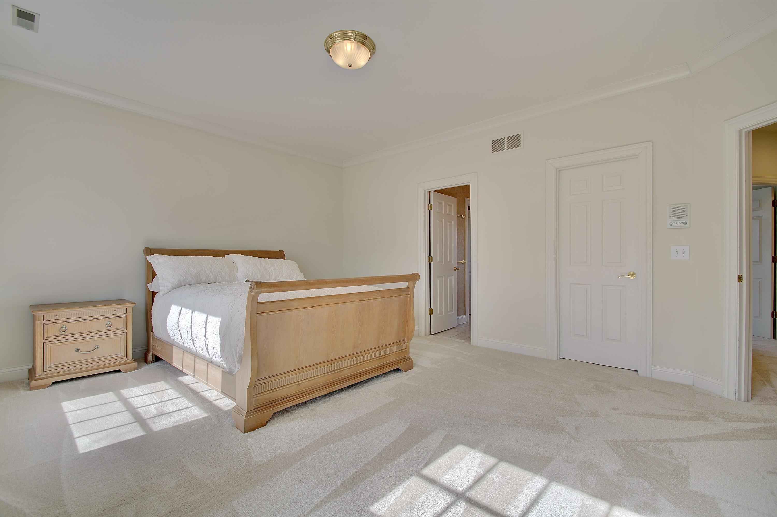 114 W Maple Avenue Property Photo 29