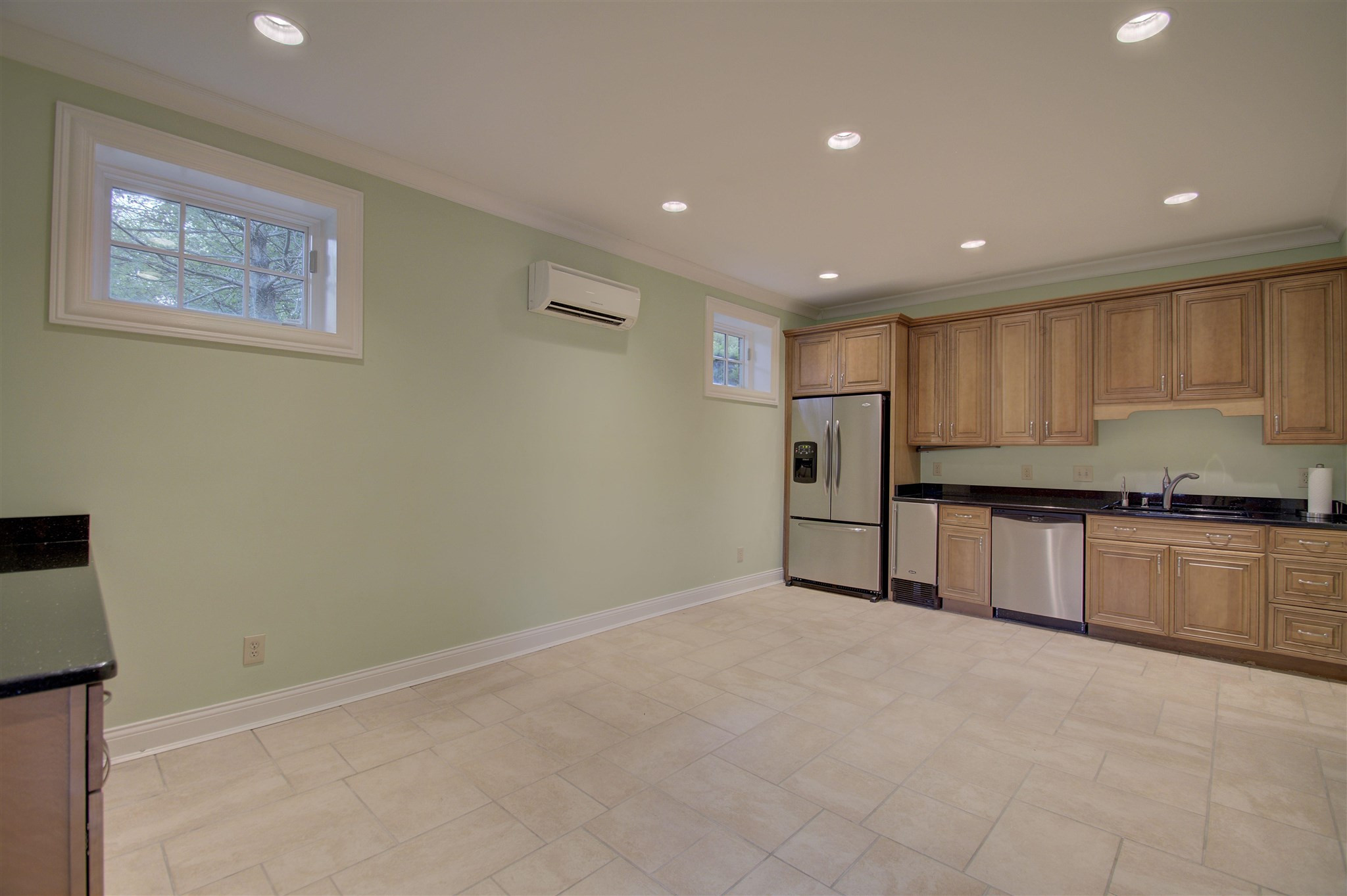 114 W Maple Avenue Property Photo 37