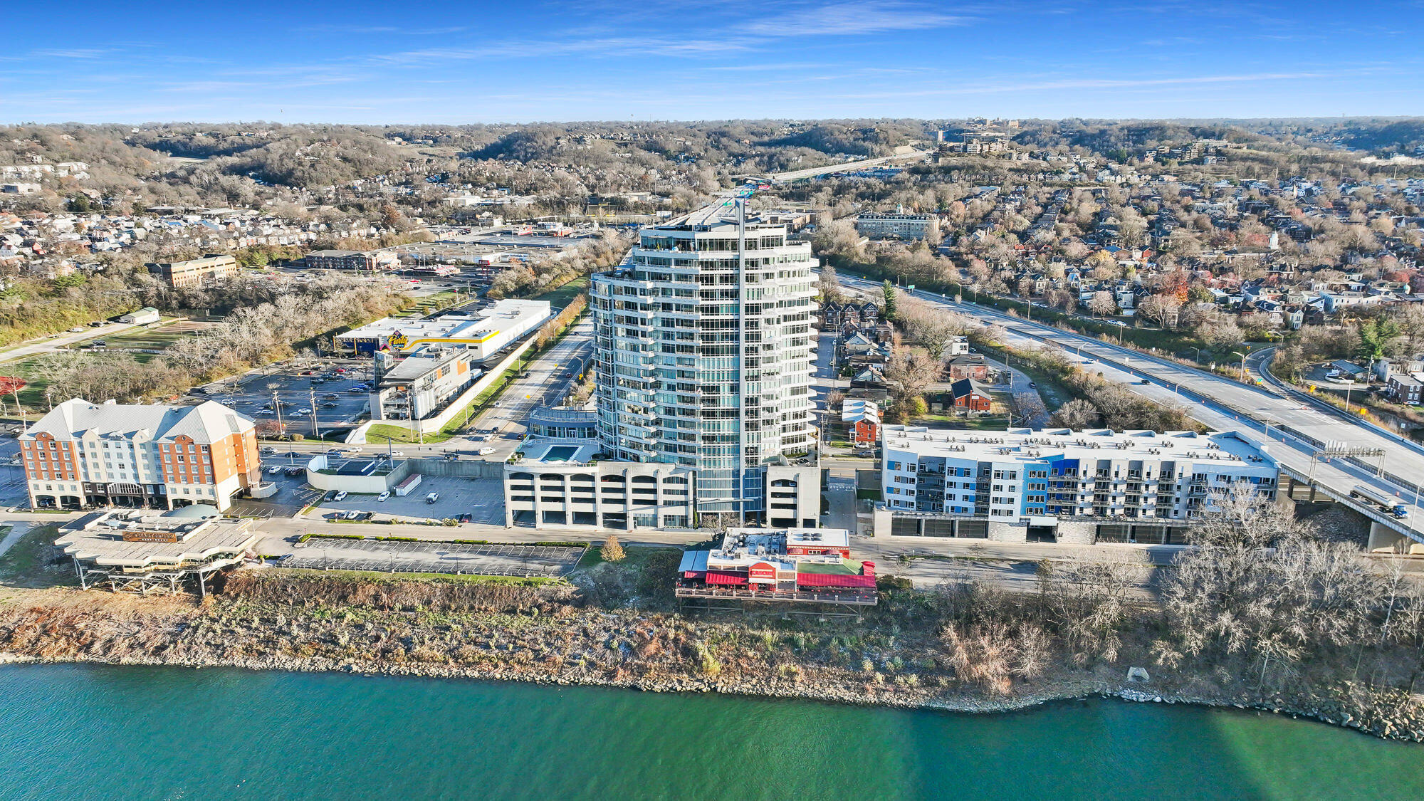 400 Riverboat, 1801 Property Photo 1