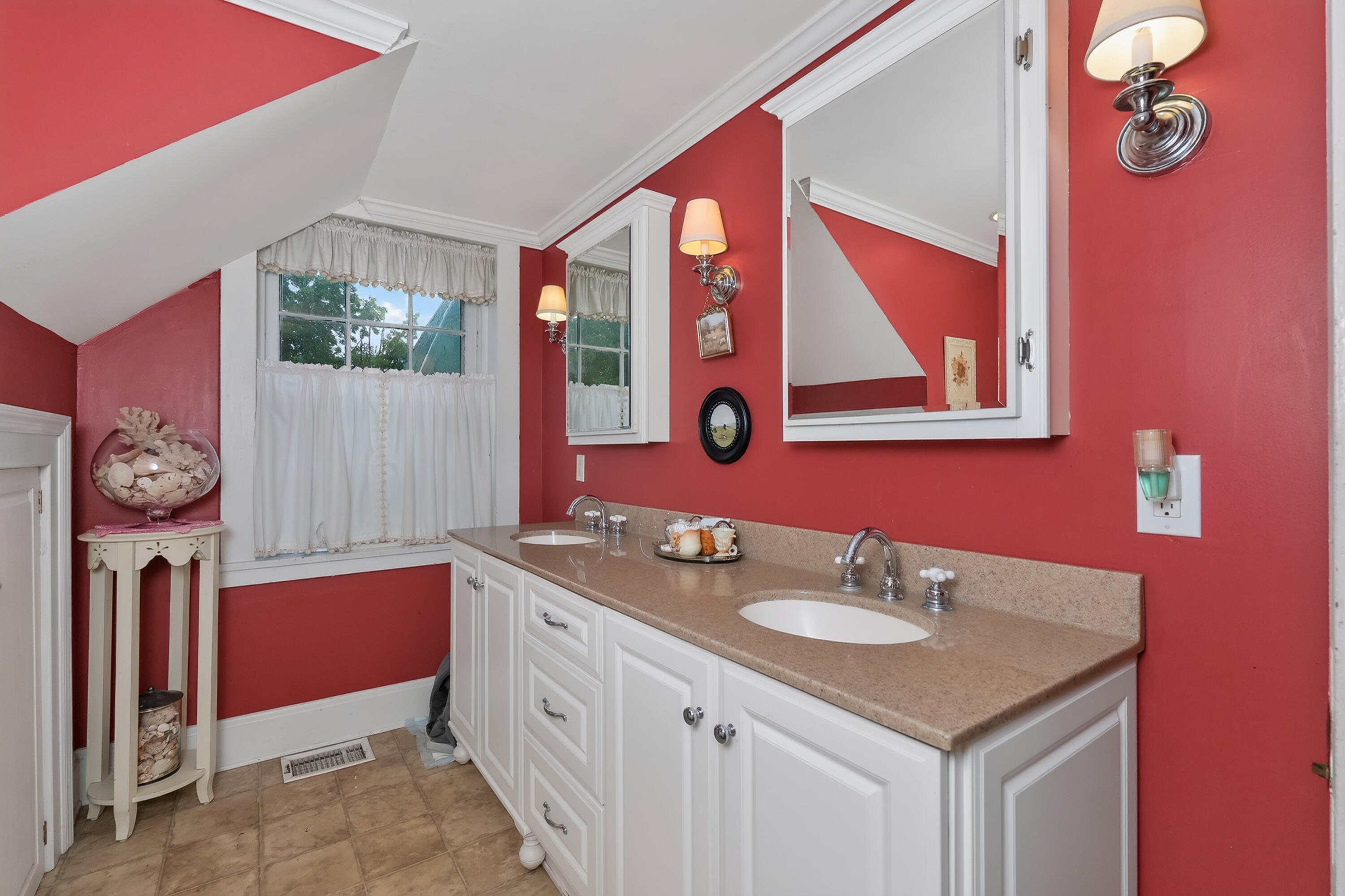 7812 E Bend Road Property Photo 14