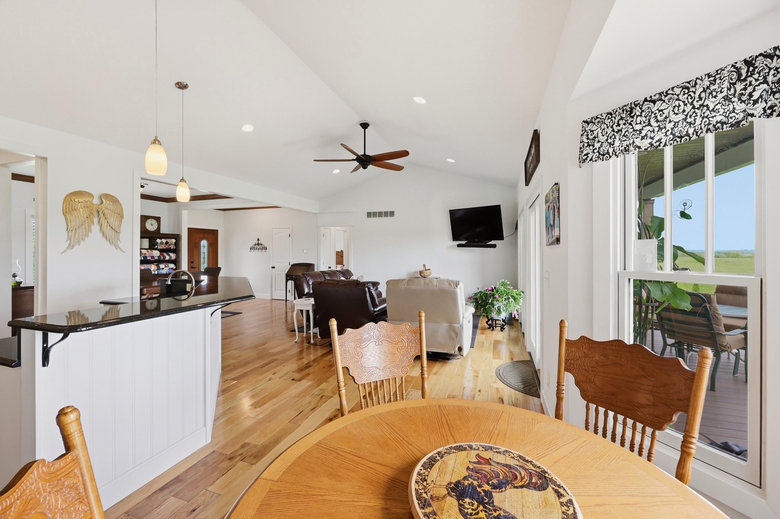 401 Simpson Ridge Road Property Photo 24