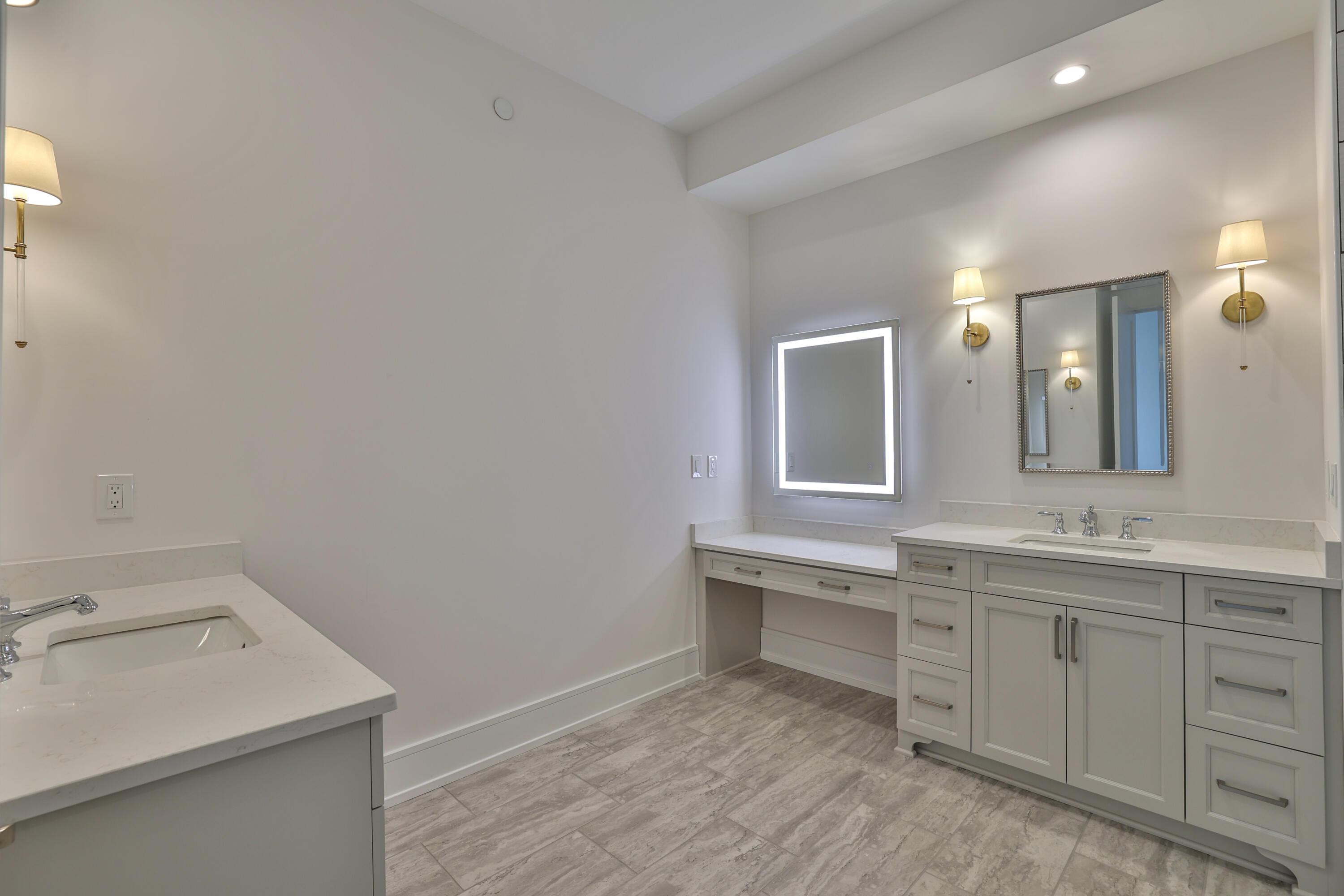 1 Highland Avenue, 203 Property Photo 16