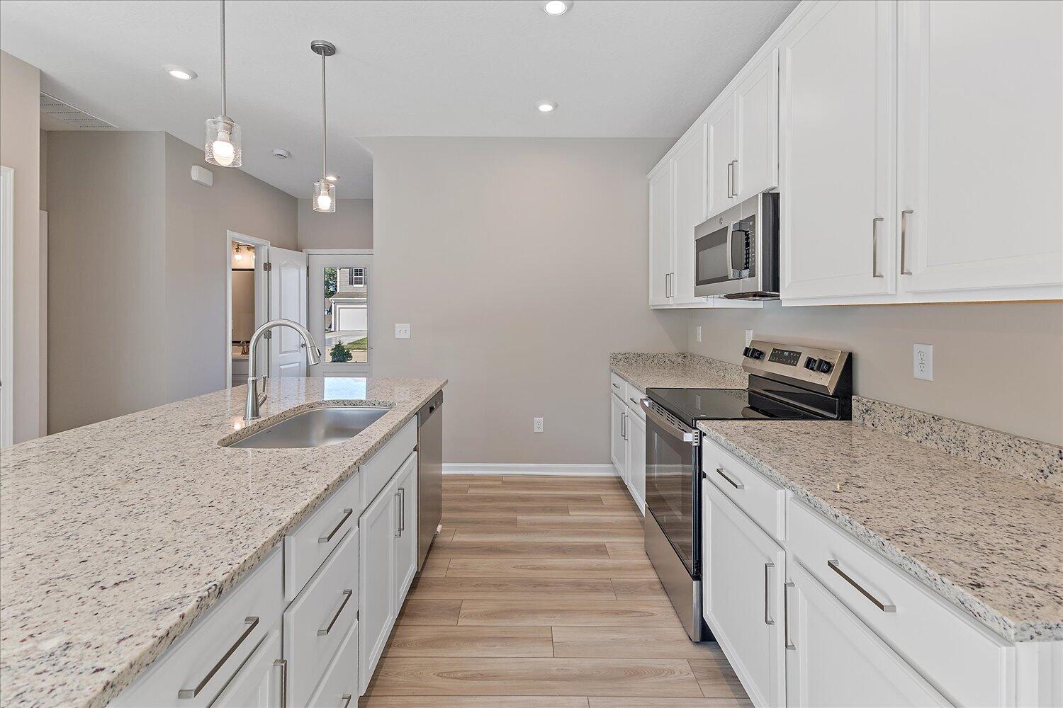 6374 Greenmere Circle Property Photo 4