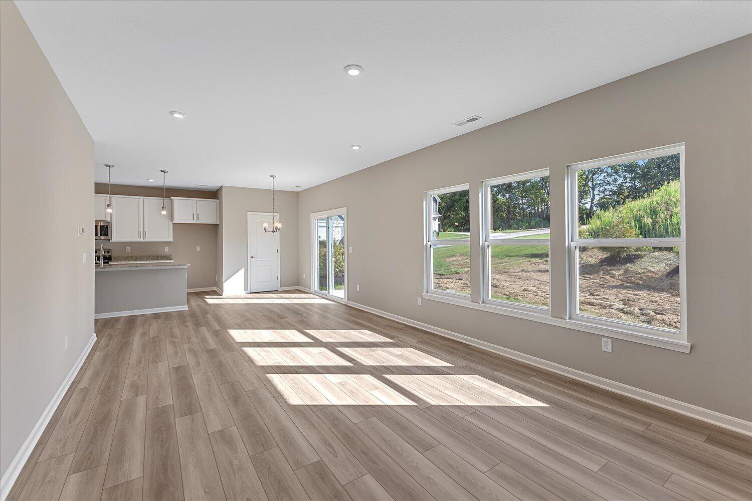 6374 Greenmere Circle Property Photo 8
