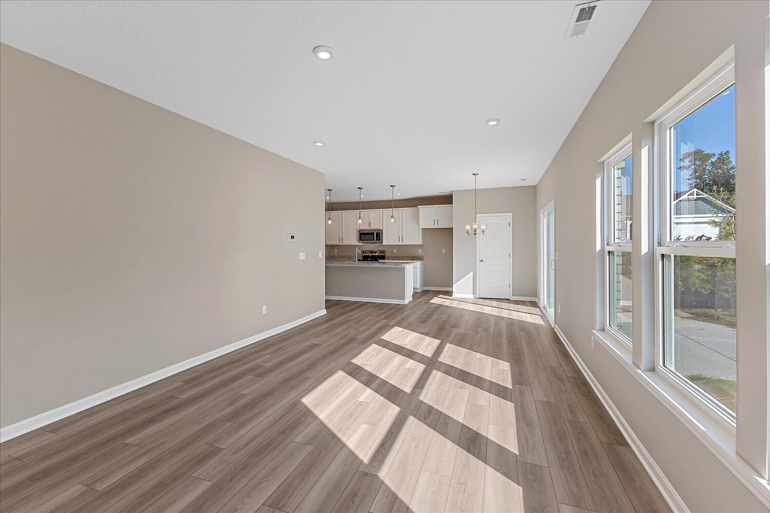 6374 Greenmere Circle Property Photo 9