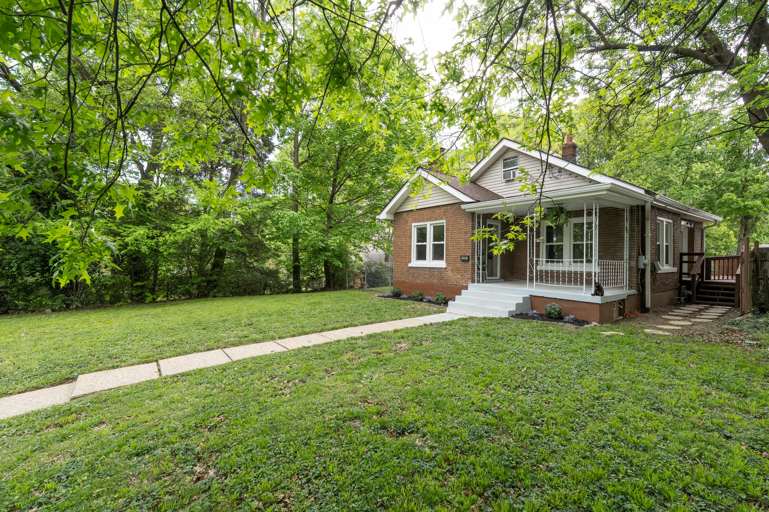222 Wells Street Property Photo 4