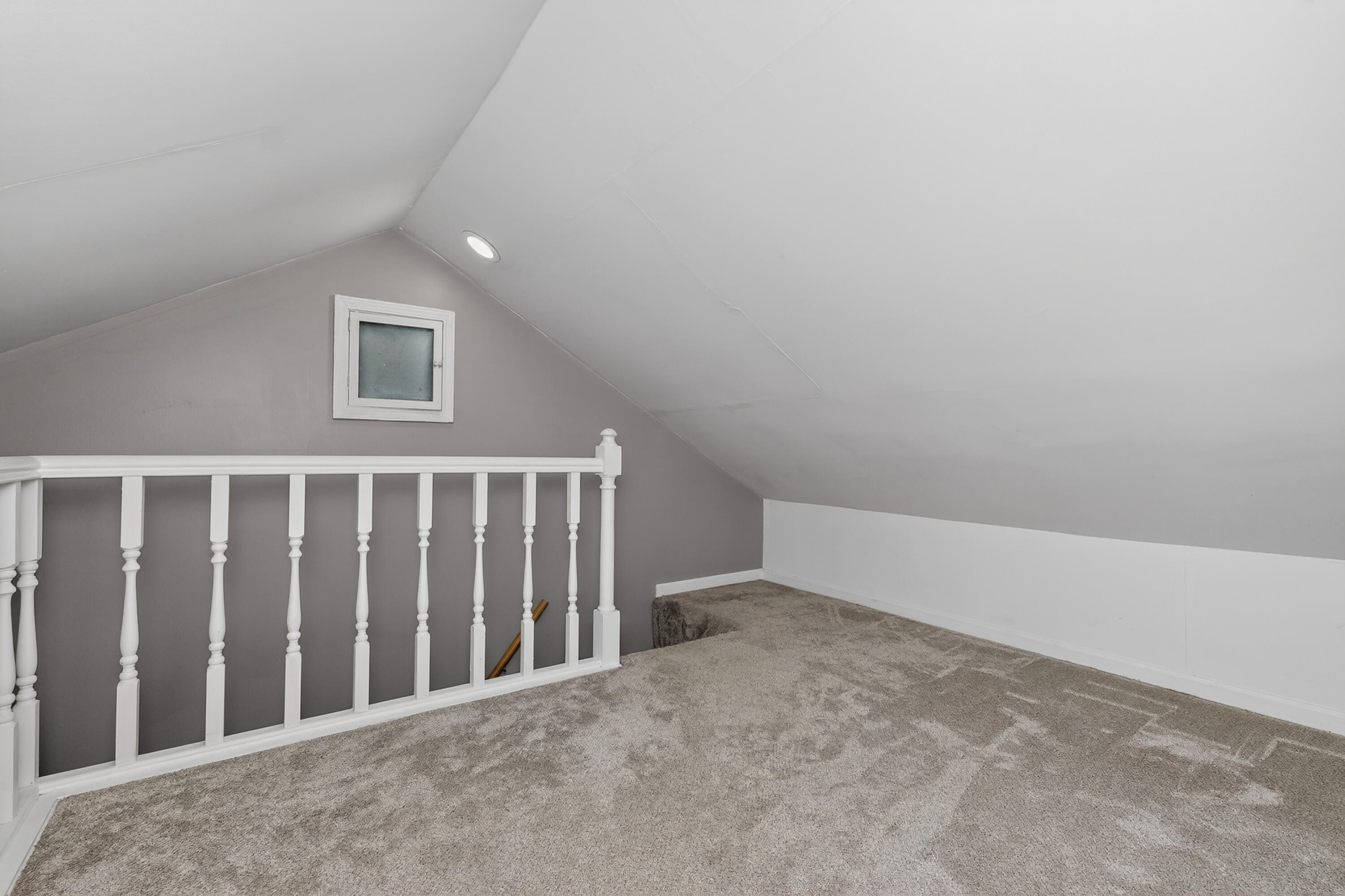 222 Wells Street Property Photo 20