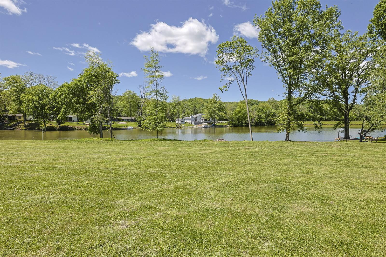 380 Whippoorwill Lane Property Photo 1