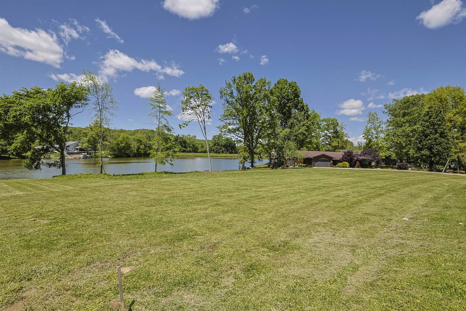 380 Whippoorwill Lane Property Photo 5