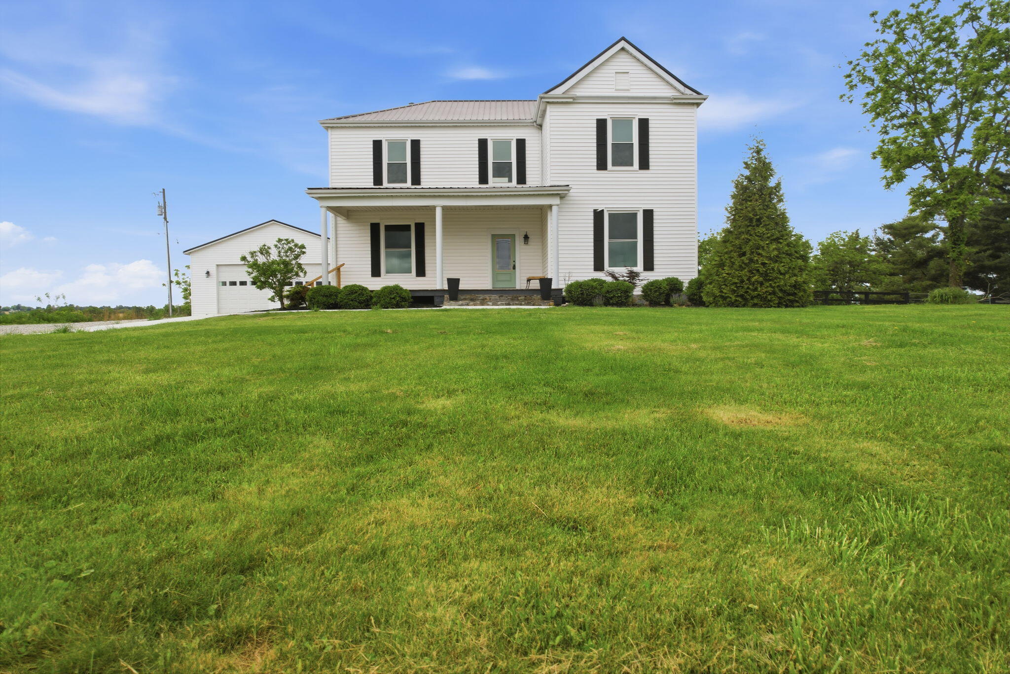 132 W Maple Leaf Road Property Photo 1