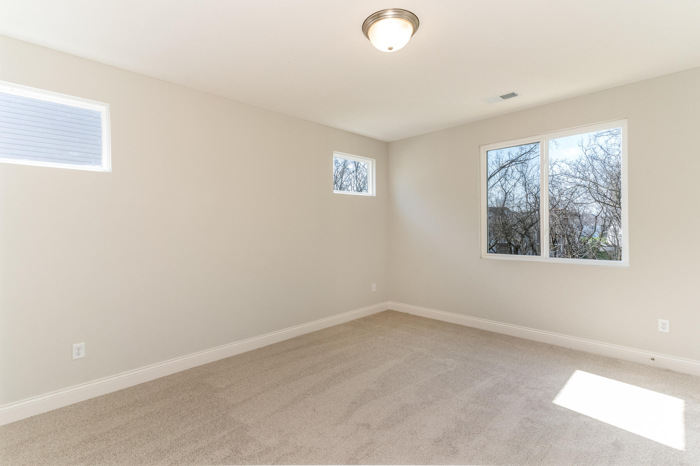 2666 Timberside Drive Property Photo 15